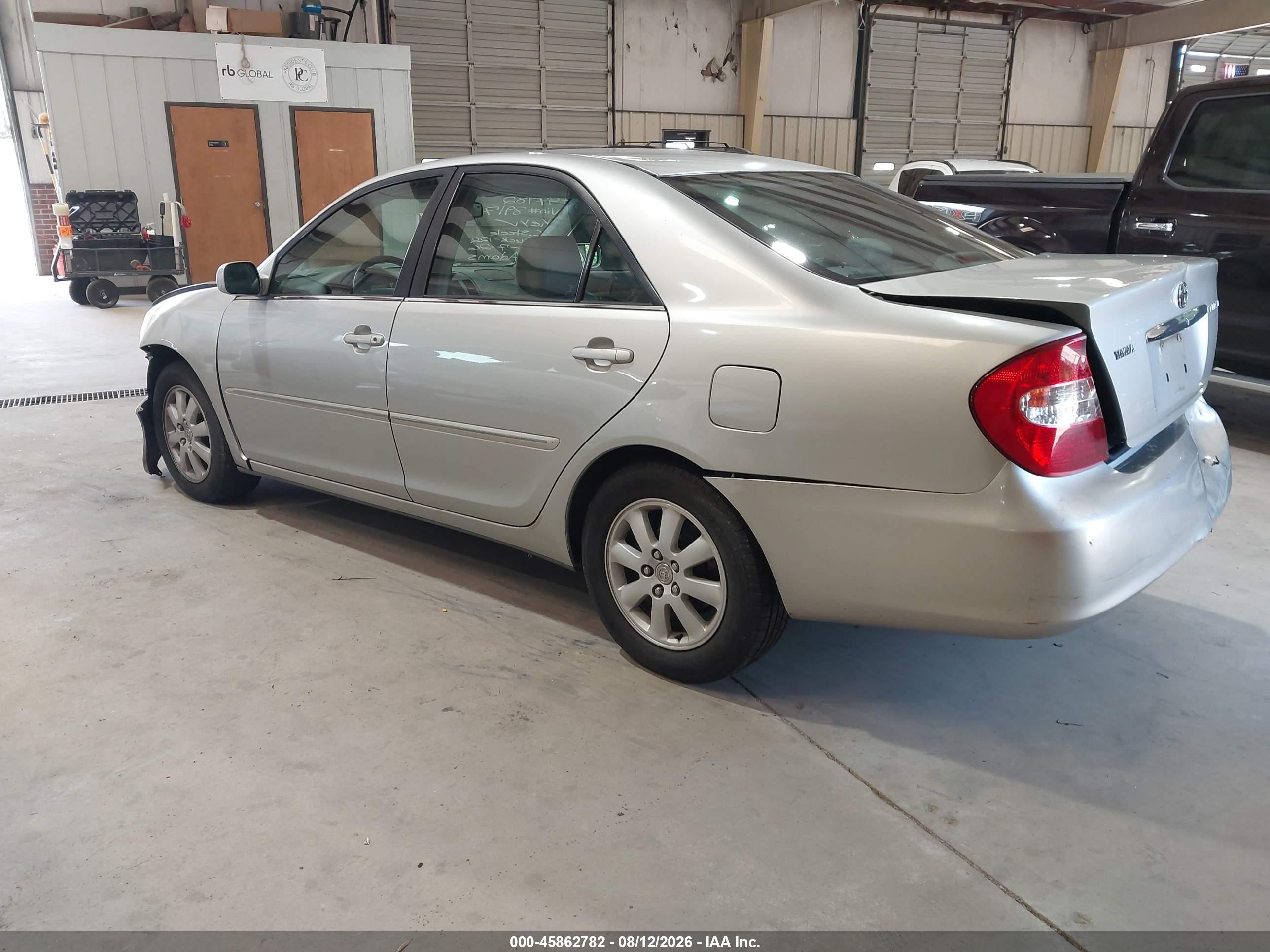 2004 Toyota Camry Xle Silver vin: 4T1BE30K04U288917