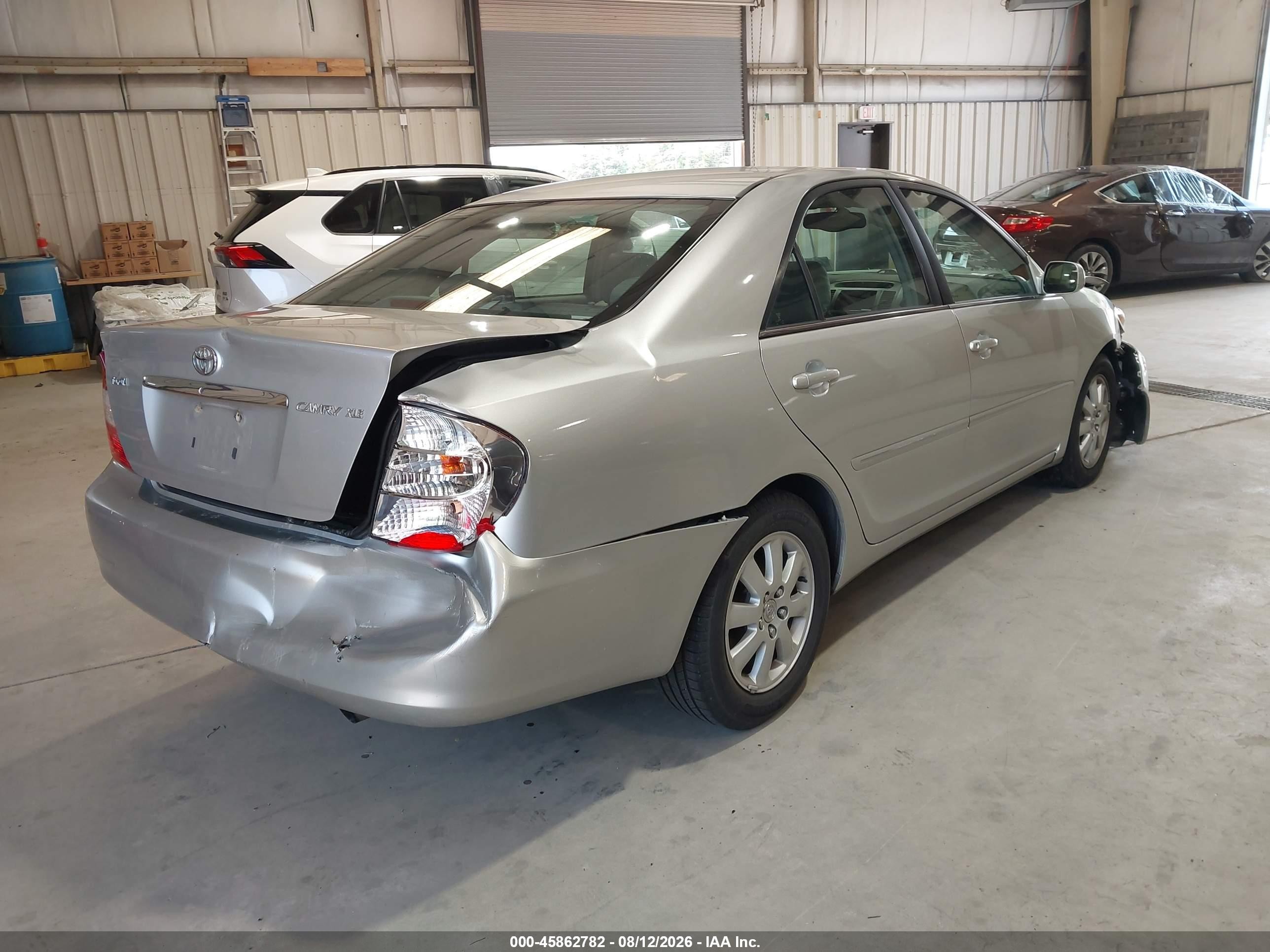 2004 Toyota Camry Xle Silver vin: 4T1BE30K04U288917
