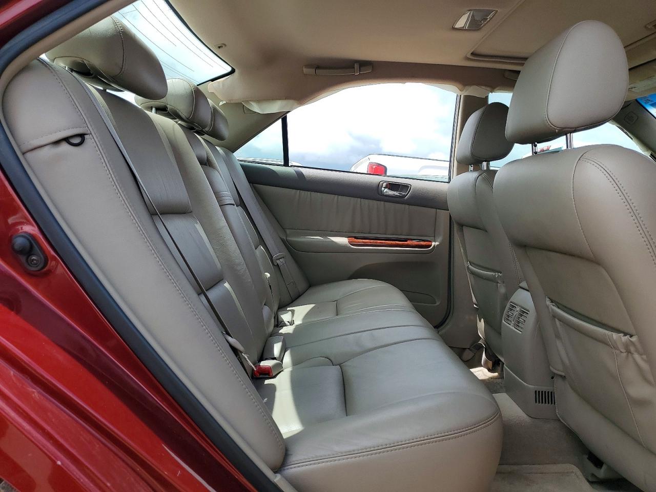 2005 Toyota Camry Xle Red vin: 4T1BE30K05U011380