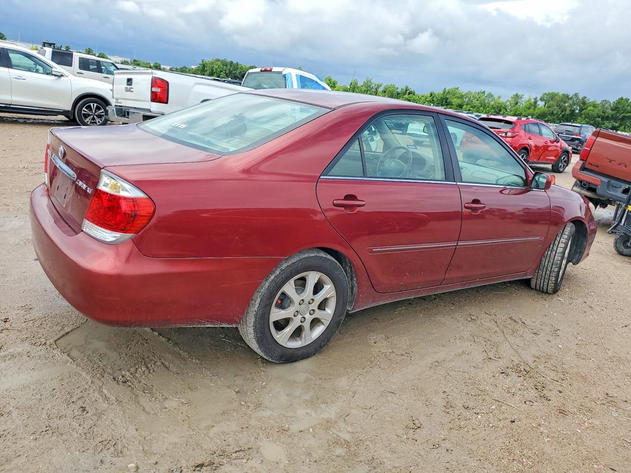 2005 Toyota Camry Xle Red vin: 4T1BE30K05U011380