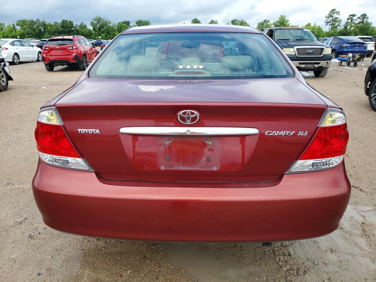 2005 Toyota Camry Xle Red vin: 4T1BE30K05U011380