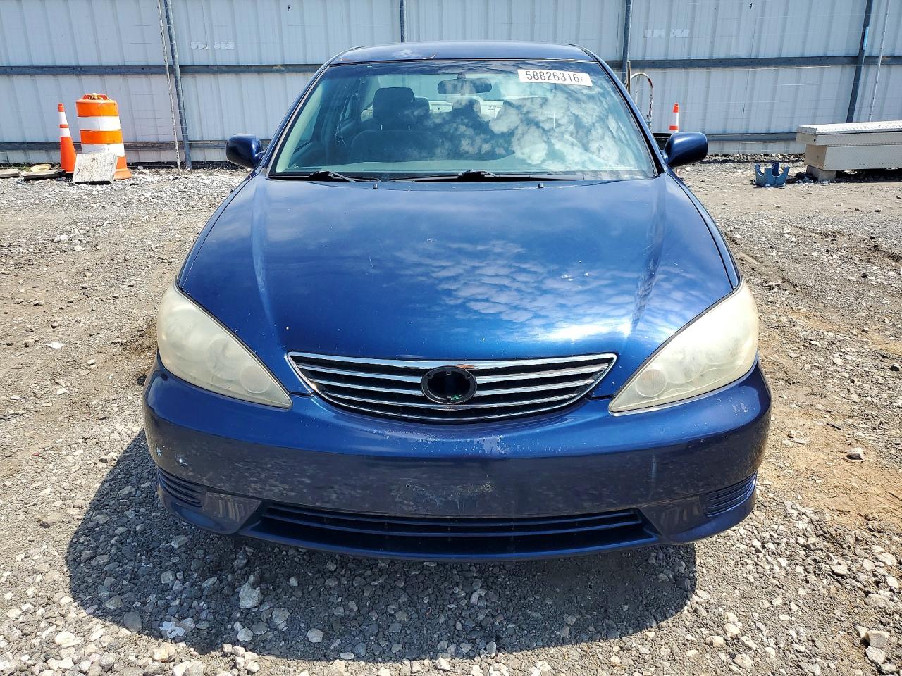 2005 Toyota Camry Le Blue vin: 4T1BE30K05U382748