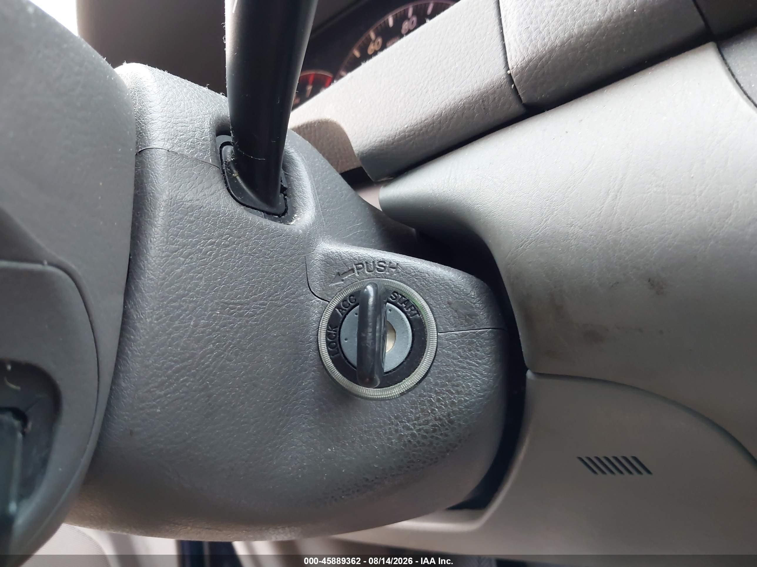 2005 Toyota Camry Le Blue vin: 4T1BE30K05U386900