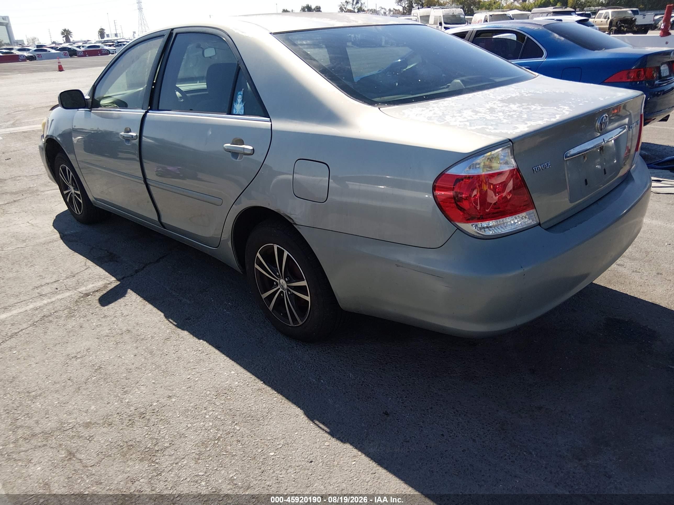 2005 Toyota Camry Le Gray vin: 4T1BE30K05U522202