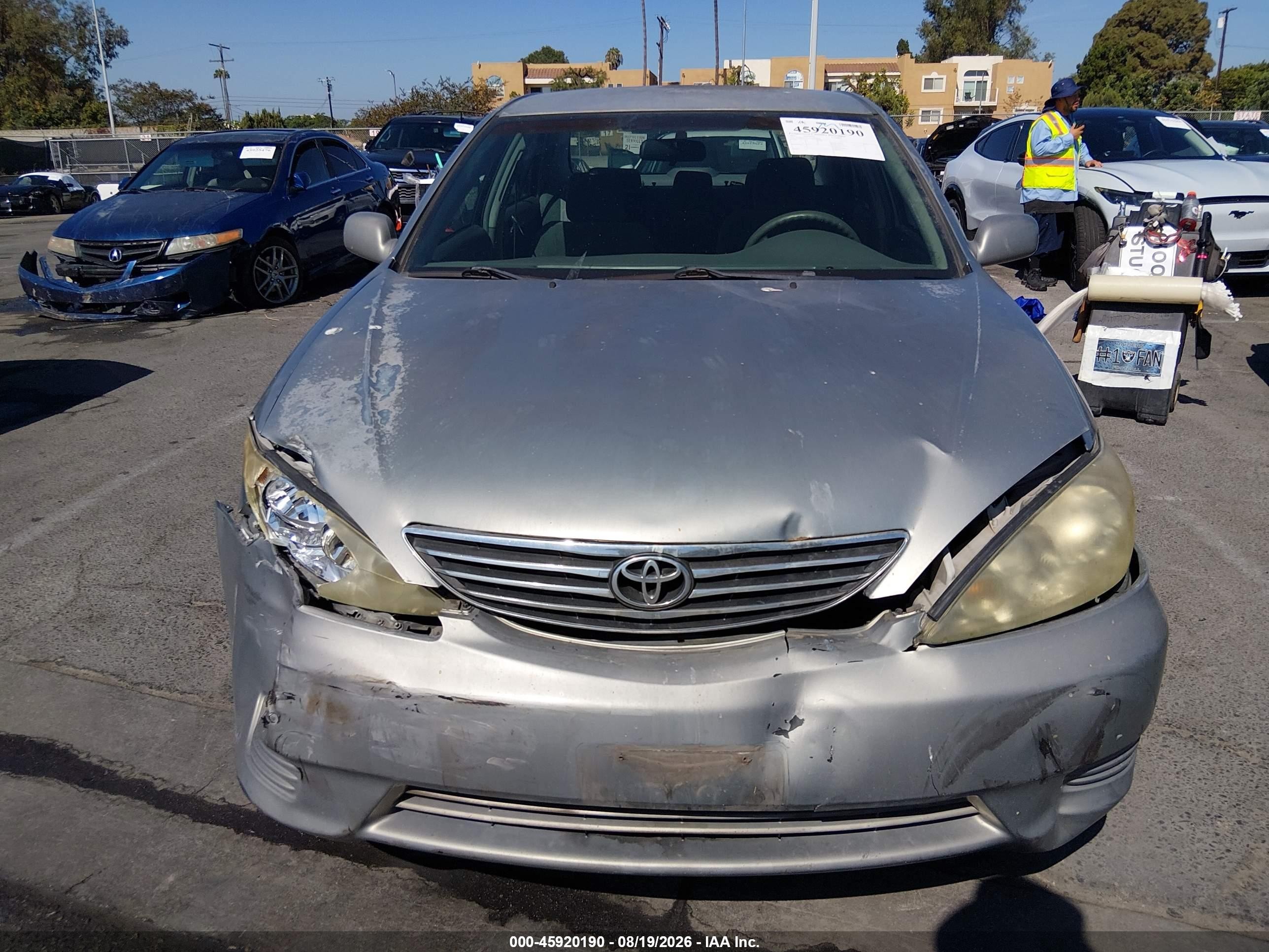 2005 Toyota Camry Le Gray vin: 4T1BE30K05U522202