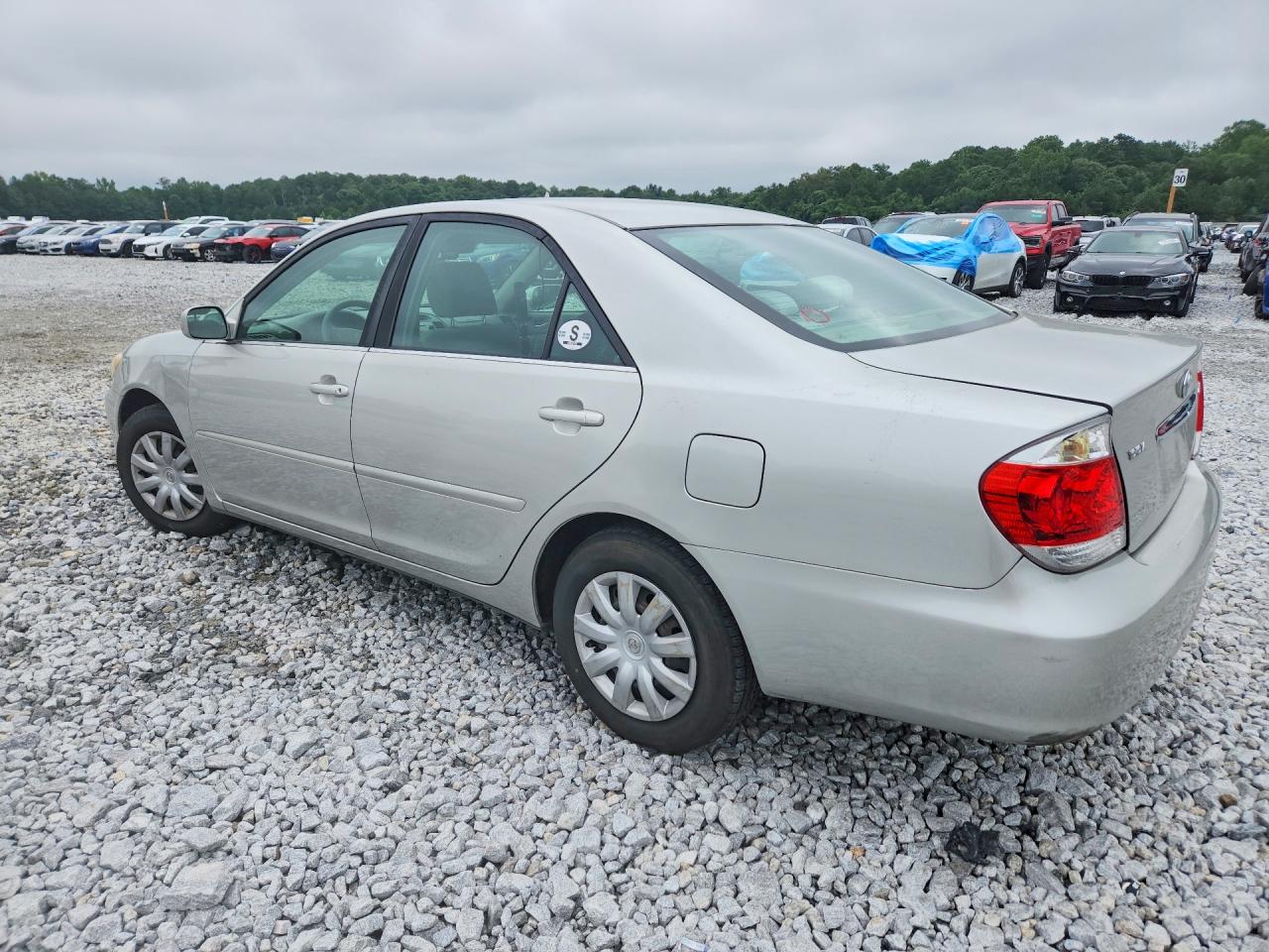 2005 Toyota Camry Le Silver vin: 4T1BE30K05U970357