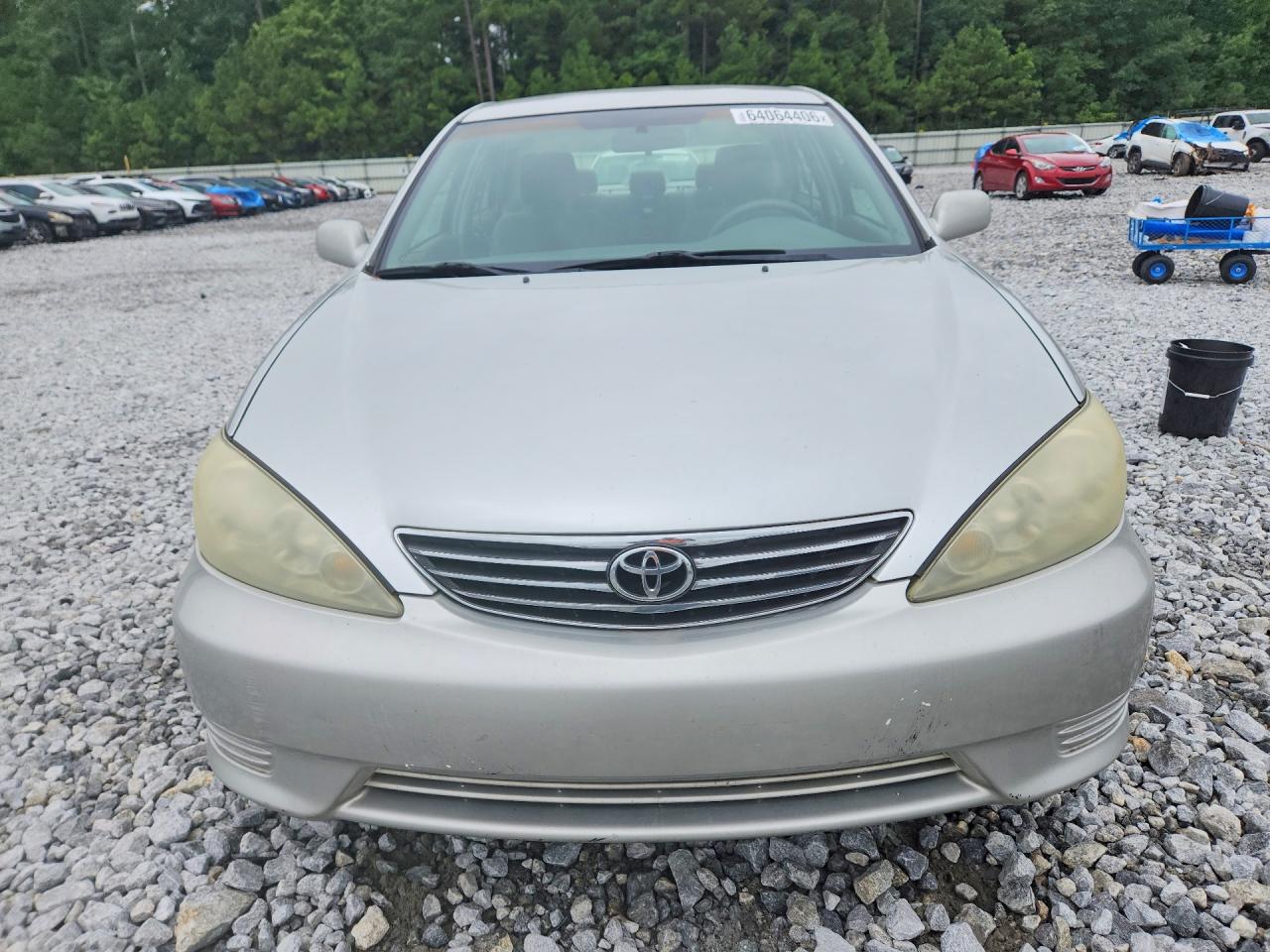 2005 Toyota Camry Le Silver vin: 4T1BE30K05U970357