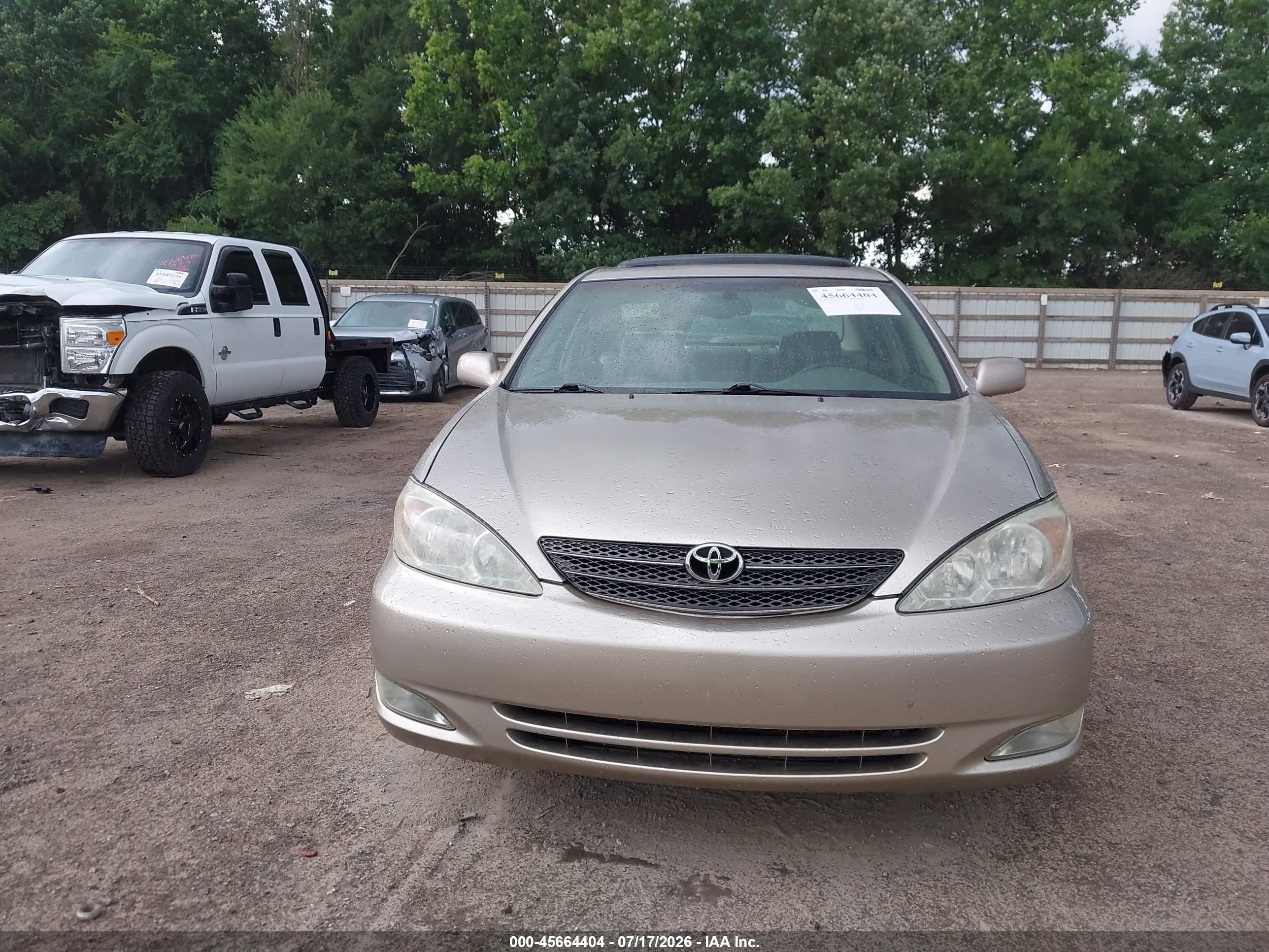 2002 Toyota Camry Xle Бежевый vin: 4T1BE30K12U587247