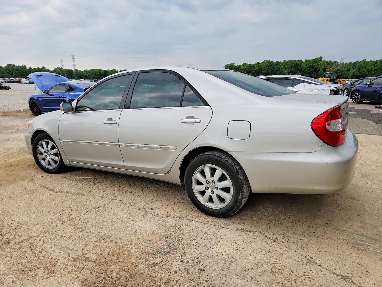 2004 Toyota Camry Xle Silver vin: 4T1BE30K14U847374