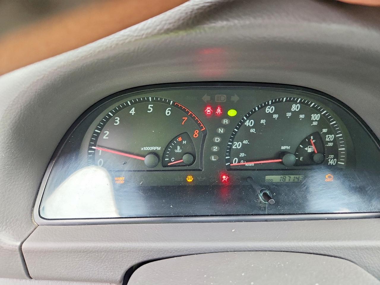 2004 Toyota Camry Xle Silver vin: 4T1BE30K14U847374