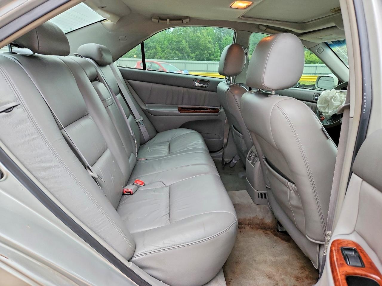 2004 Toyota Camry Xle Silver vin: 4T1BE30K14U847374
