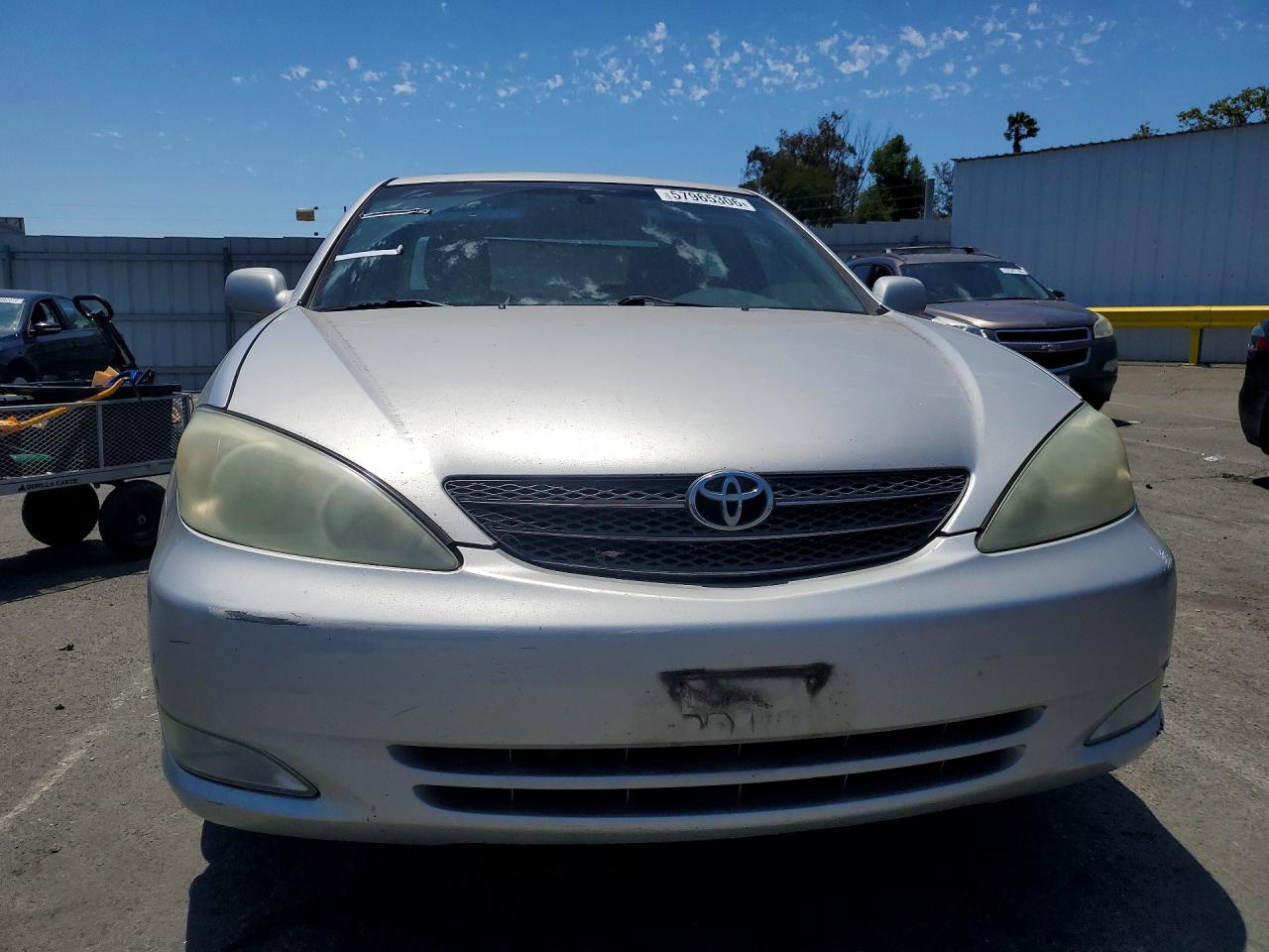 2004 Toyota Camry Xle Silver vin: 4T1BE30K14U850422