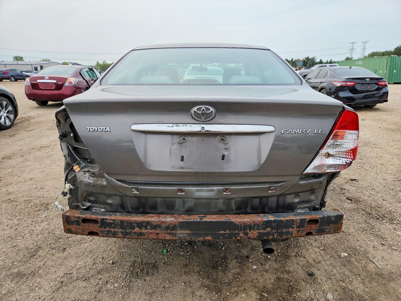 2004 Toyota Camry Le Gray vin: 4T1BE30K14U859671