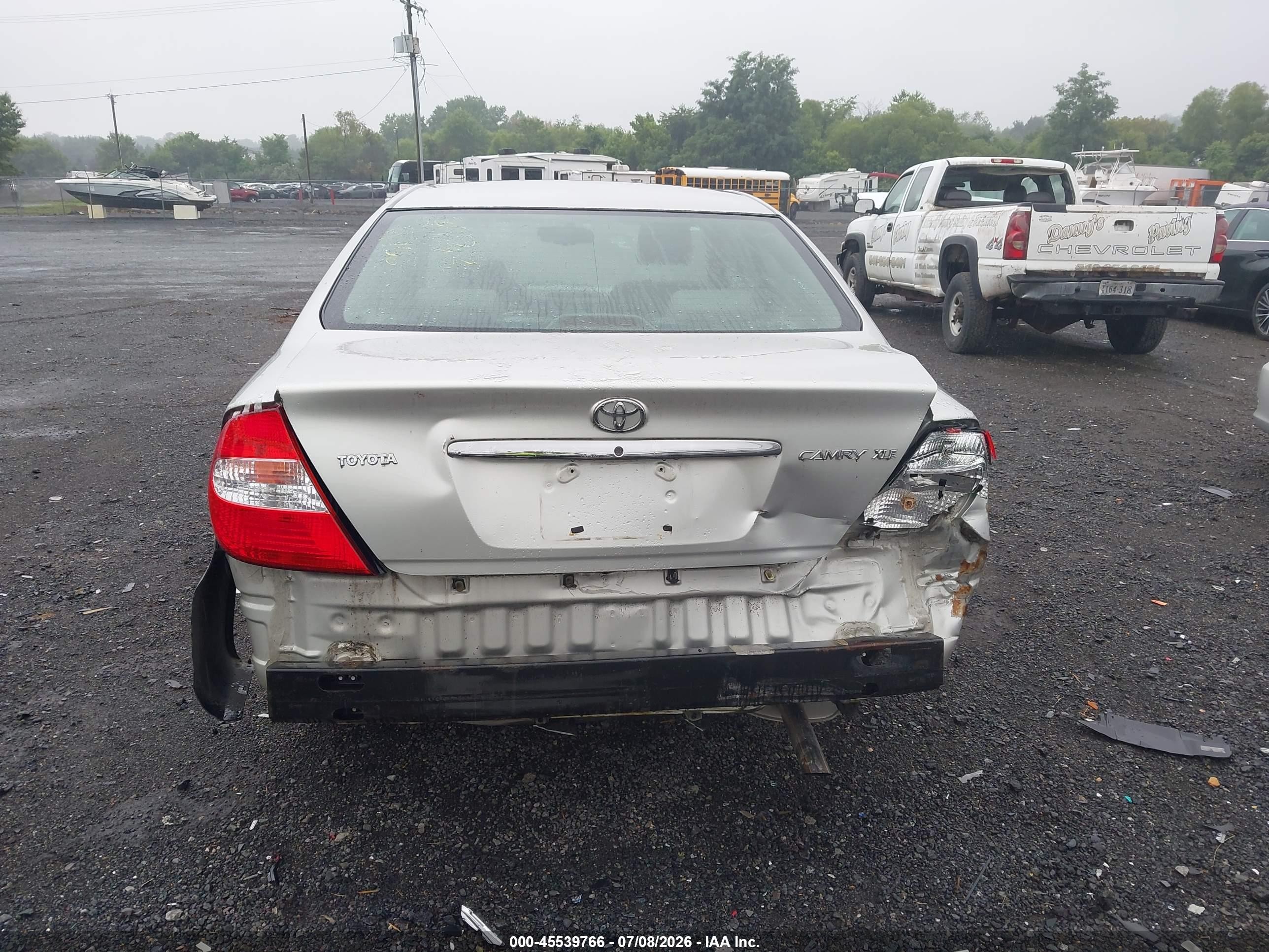 2004 Toyota Camry Xle Silver vin: 4T1BE30K14U861324