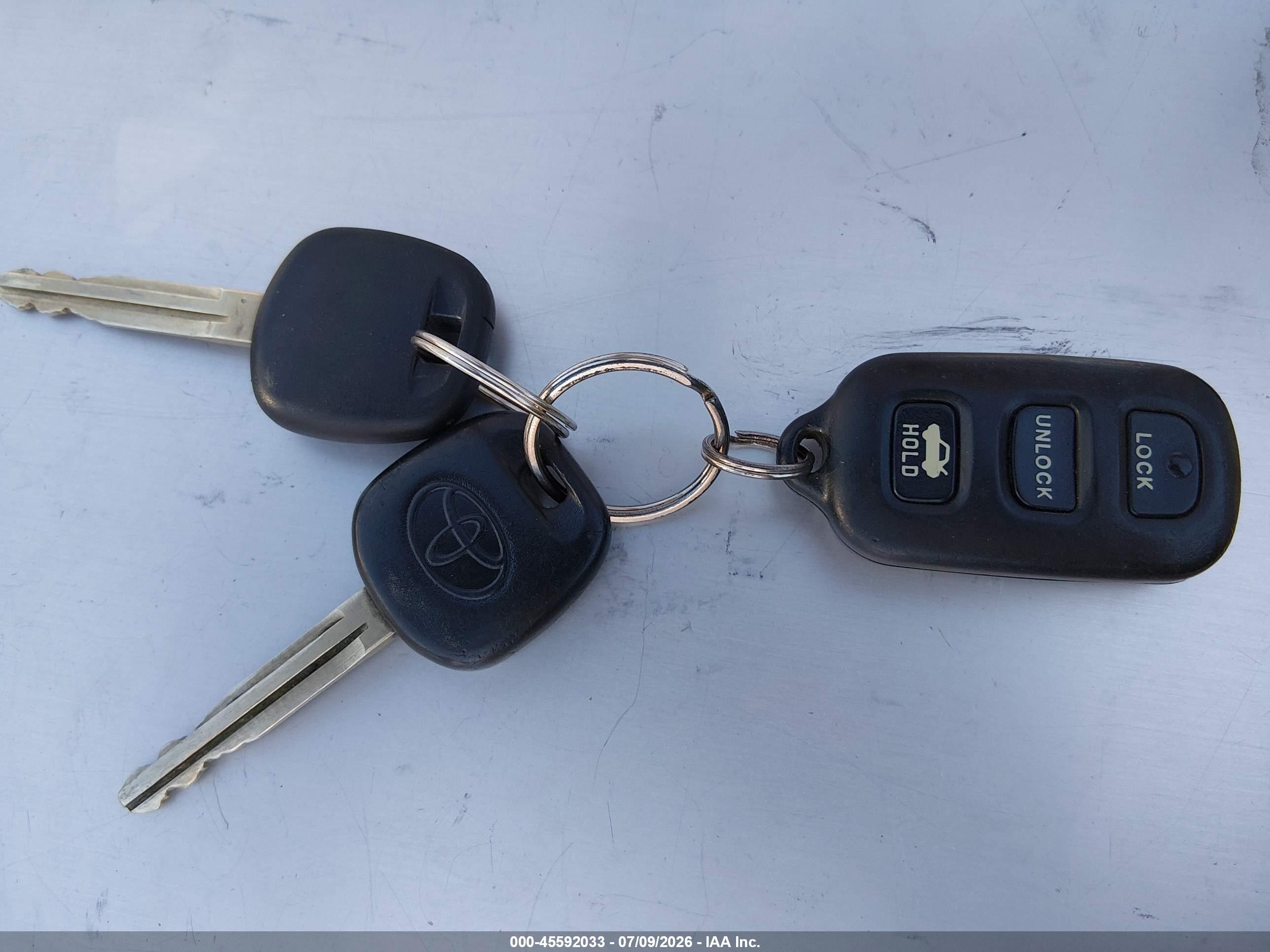 2005 Toyota Camry Xle Красный vin: 4T1BE30K15U051824