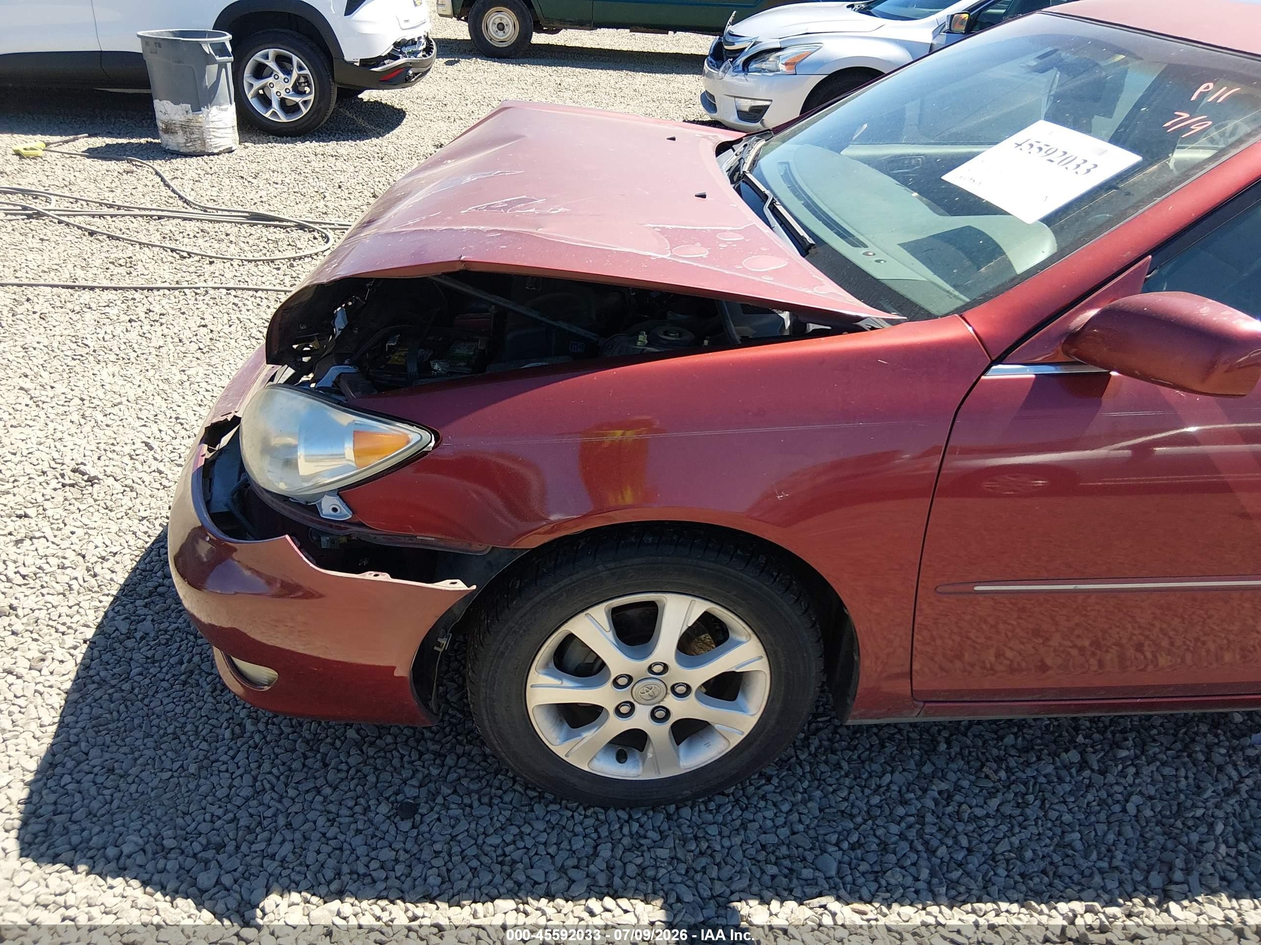 2005 Toyota Camry Xle Красный vin: 4T1BE30K15U051824