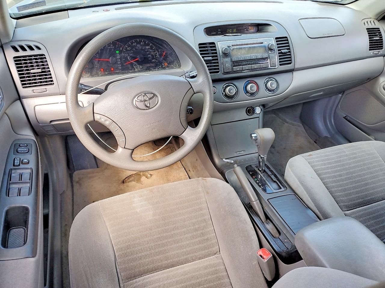 2005 Toyota Camry Le Gray vin: 4T1BE30K15U515937