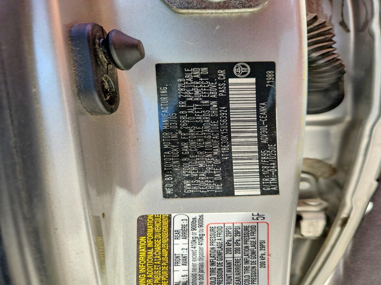 2005 Toyota Camry Le Серебряный vin: 4T1BE30K15U563924