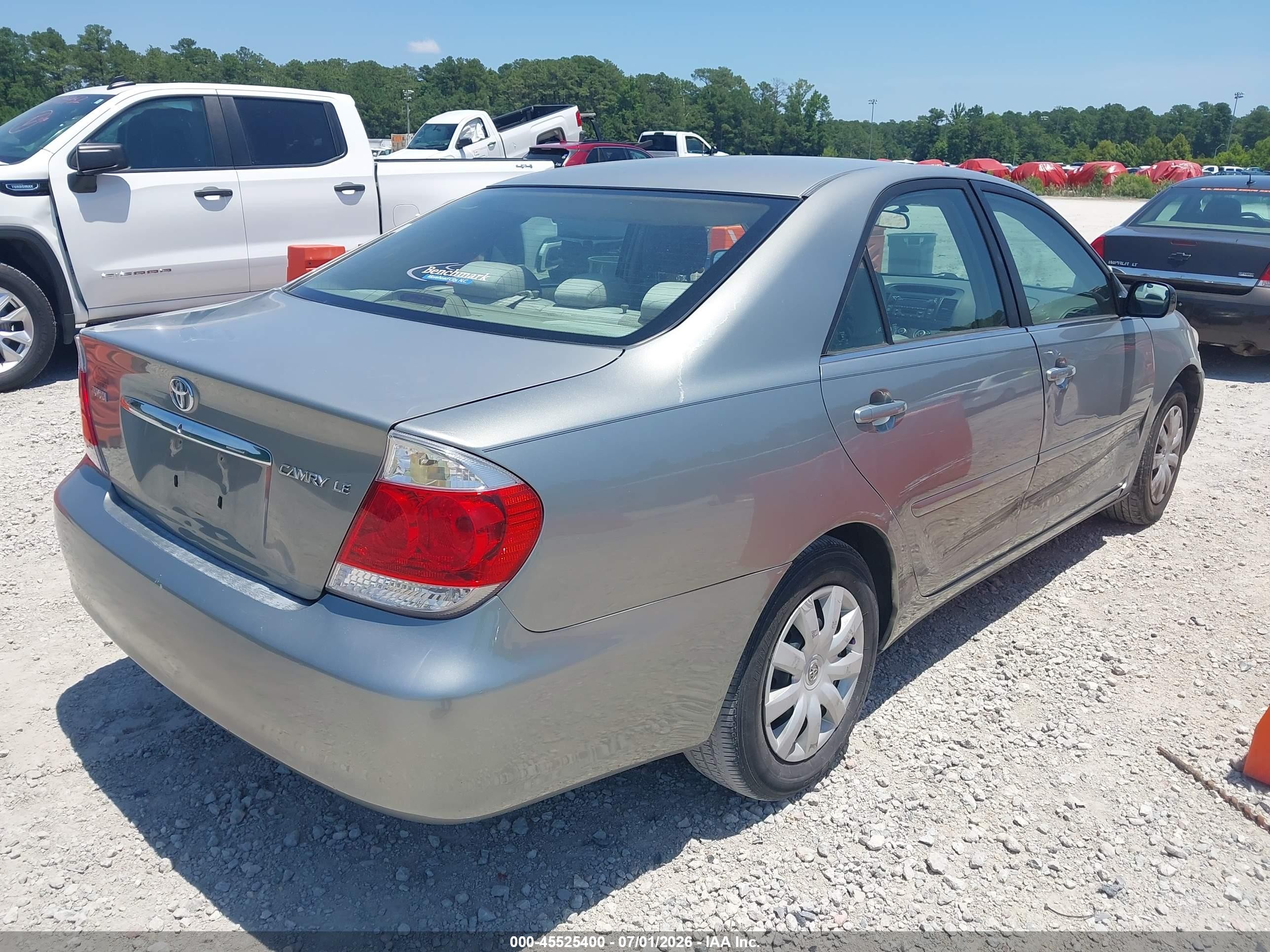 2005 Toyota Camry Le Серый vin: 4T1BE30K15U572011