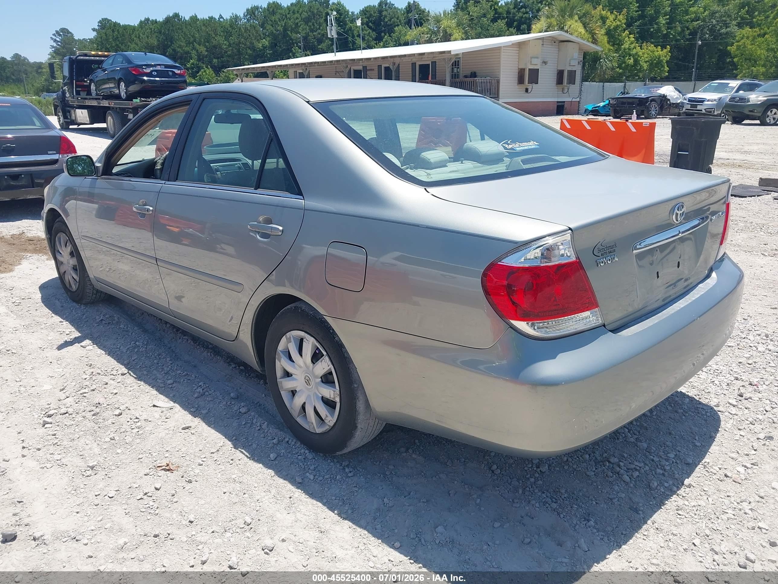 2005 Toyota Camry Le Серый vin: 4T1BE30K15U572011