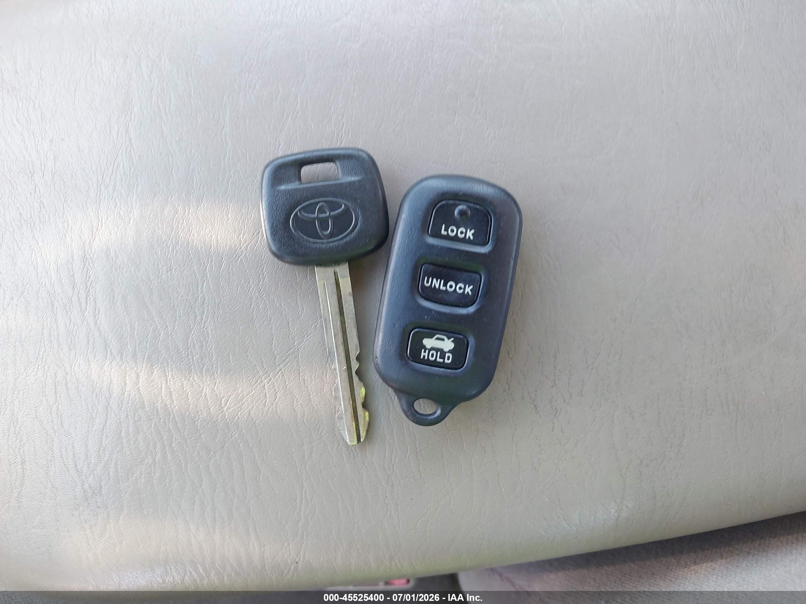 2005 Toyota Camry Le Серый vin: 4T1BE30K15U572011