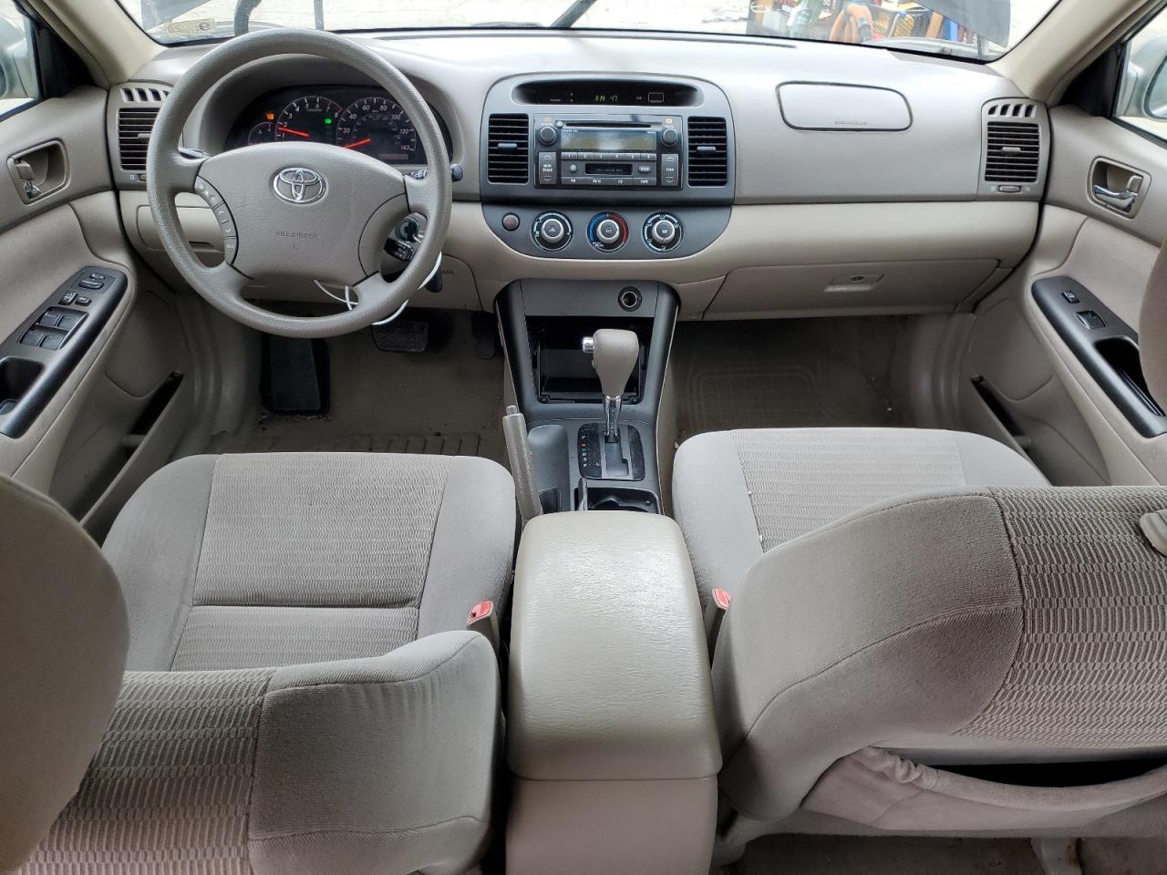 2005 Toyota Camry Le Gray vin: 4T1BE30K15U988124