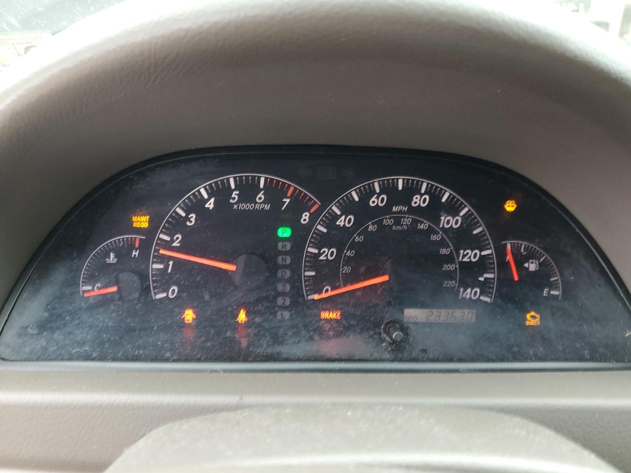 2005 Toyota Camry Le Gray vin: 4T1BE30K15U988124