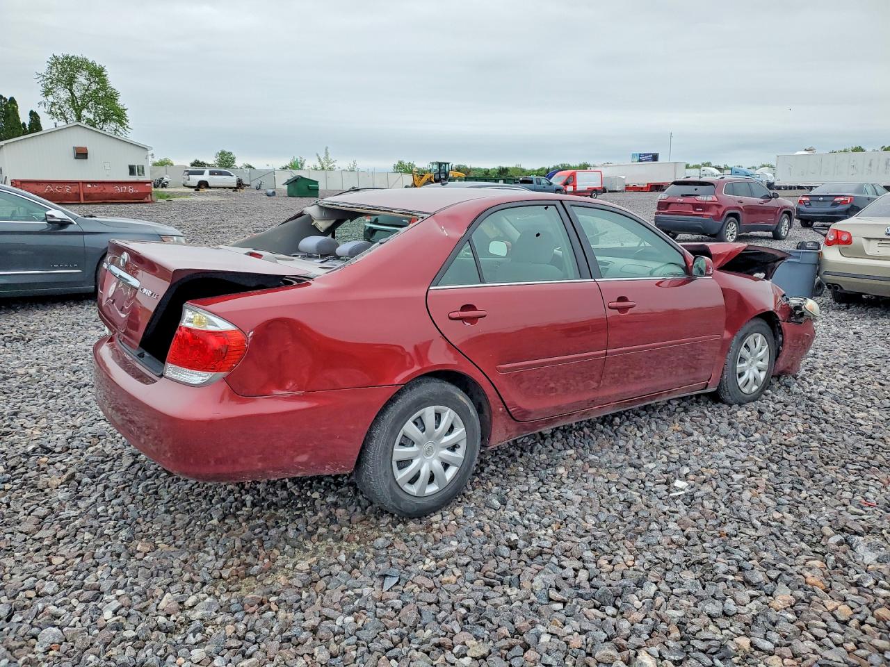 2006 Toyota Camry Le Red vin: 4T1BE30K16U154758