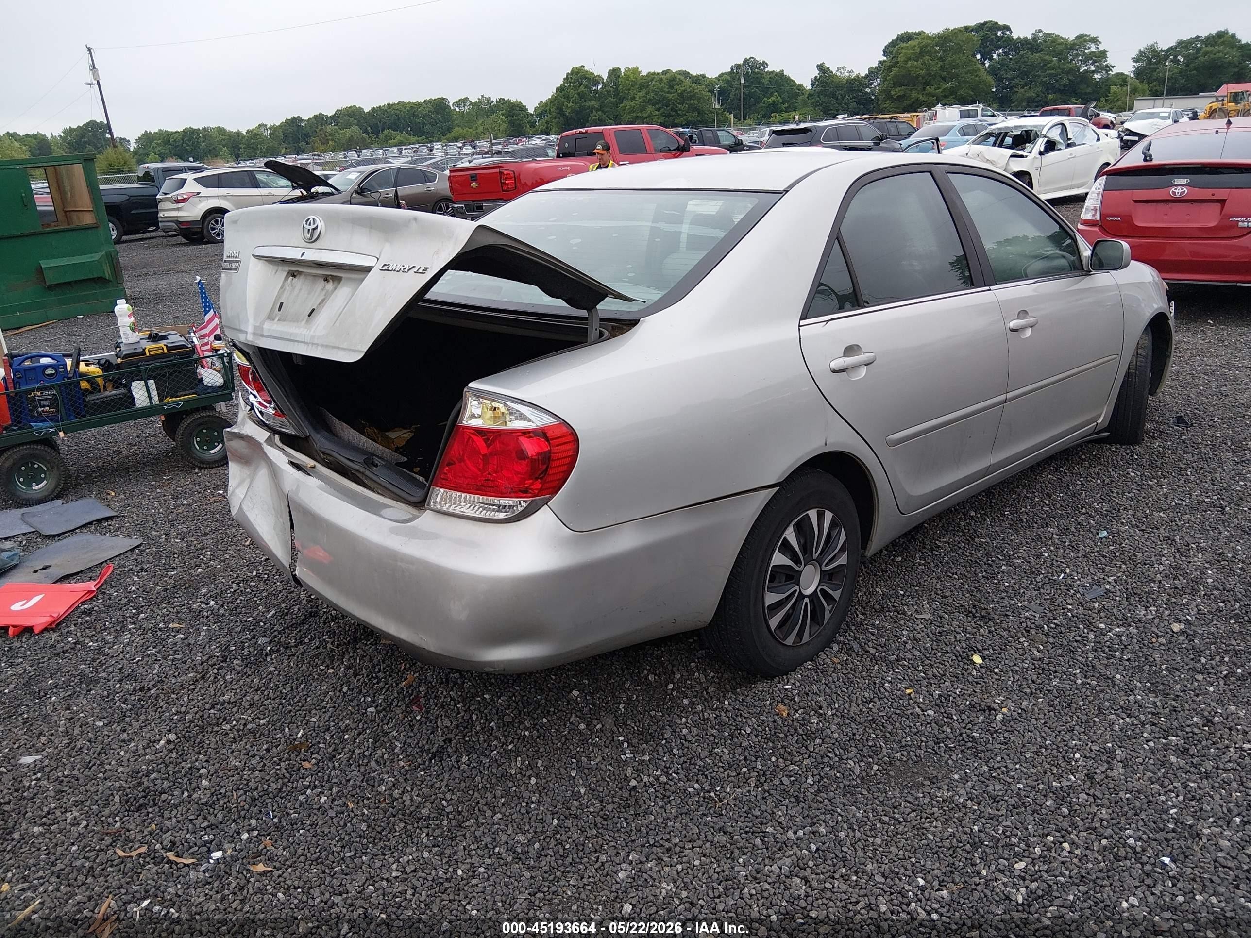 2006 Toyota Camry Le Silver vin: 4T1BE30K16U676029