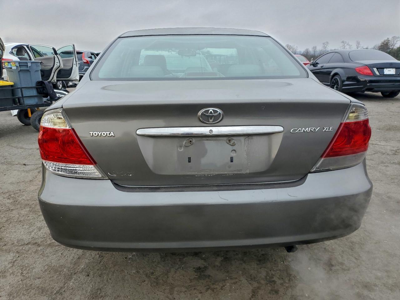 2006 Toyota Camry Le Серый vin: 4T1BE30K16U689962