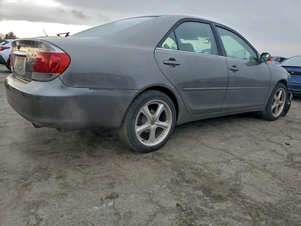2006 Toyota Camry Le Серый vin: 4T1BE30K16U689962