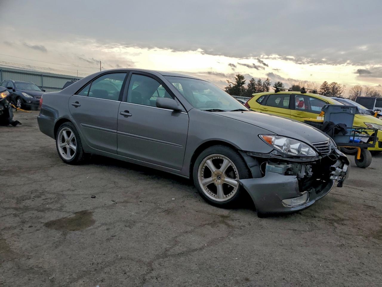 2006 Toyota Camry Le Серый vin: 4T1BE30K16U689962