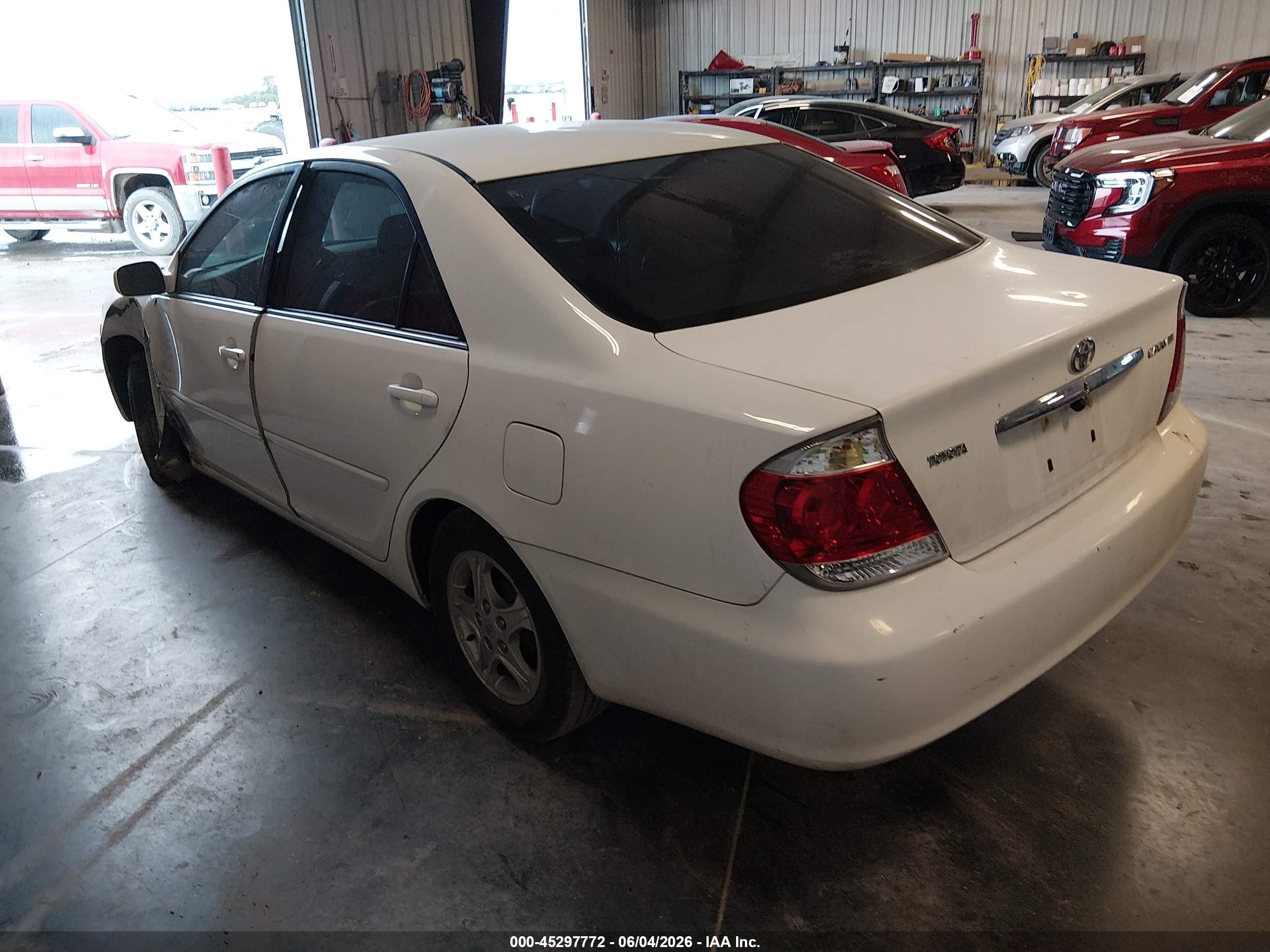 2006 Toyota Camry Le Белый vin: 4T1BE30K16U744443