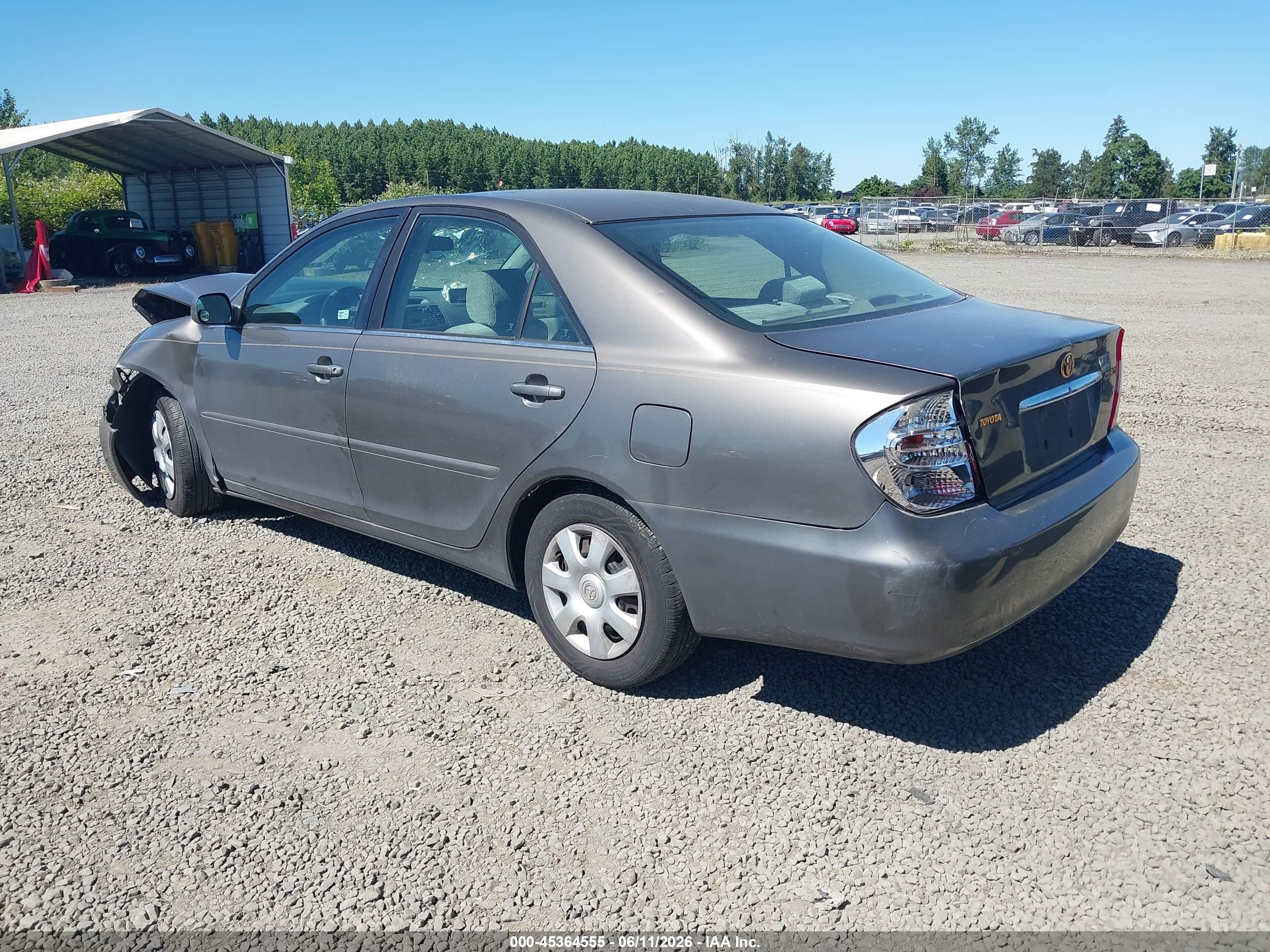 2002 Toyota Camry Le Brown vin: 4T1BE30K22U555861