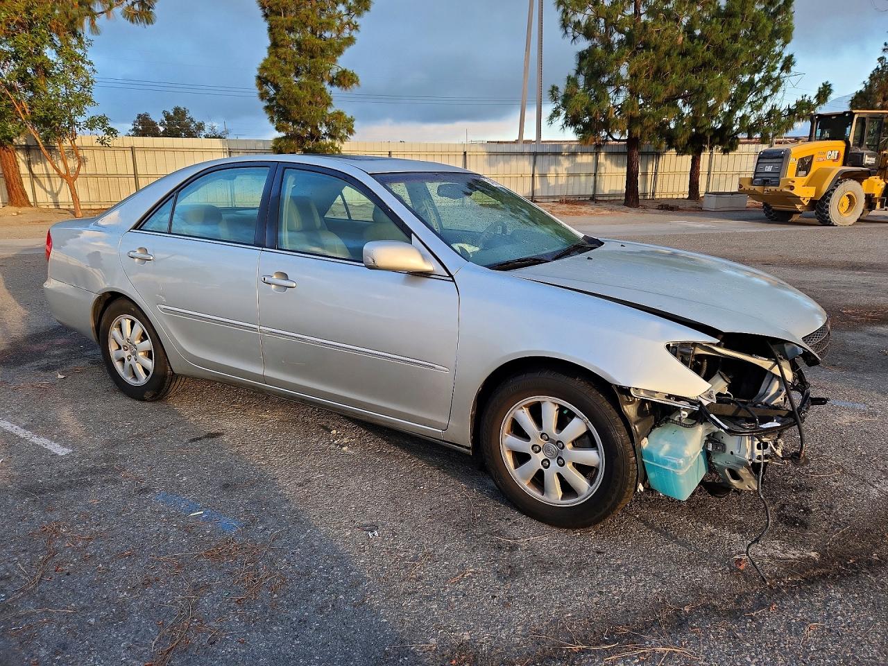 2002 Toyota Camry Xle Silver vin: 4T1BE30K22U588584
