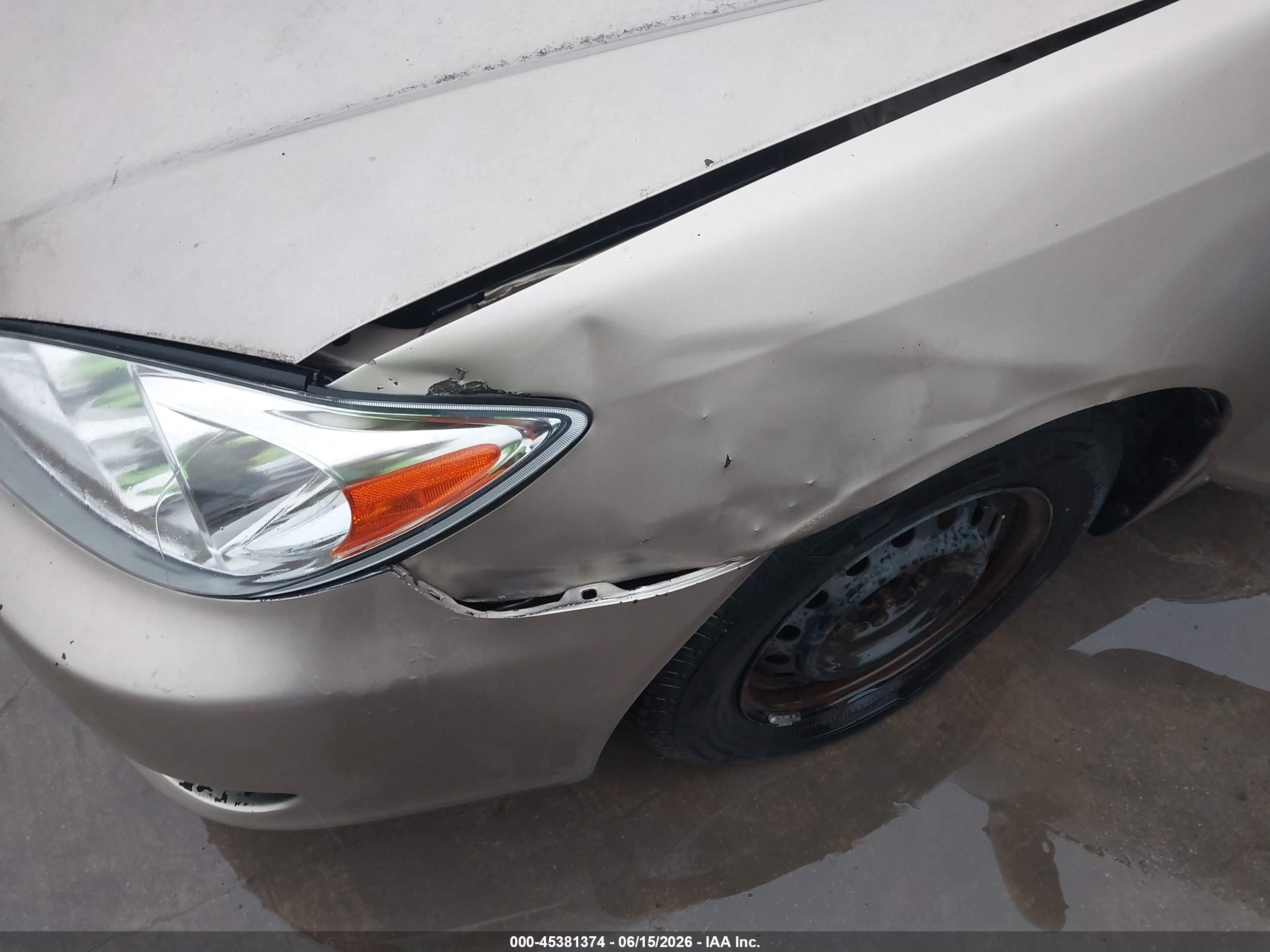 2003 Toyota Camry Le Золотой vin: 4T1BE30K23U149435