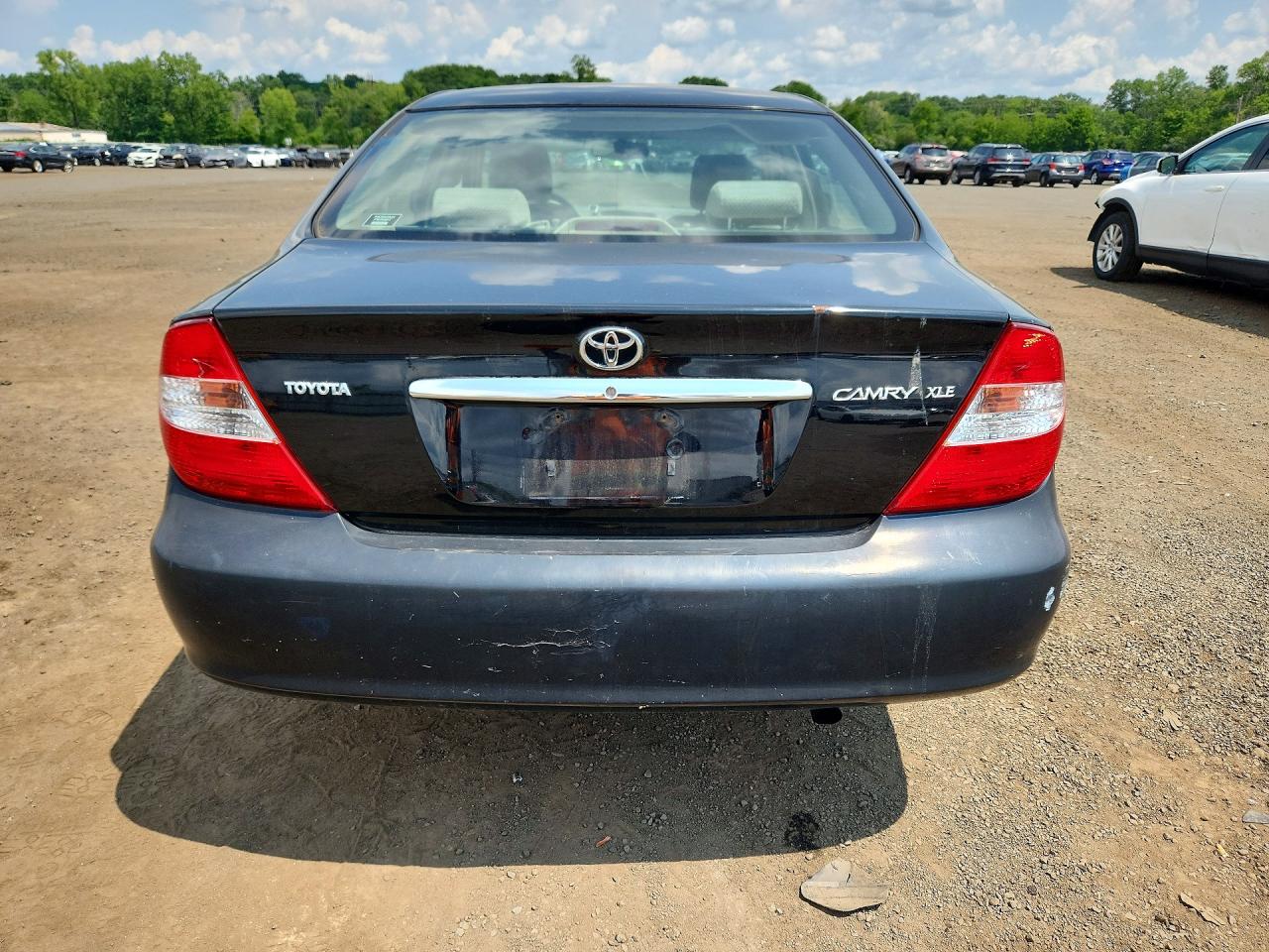 2004 Toyota Camry Xle Black vin: 4T1BE30K24U336028