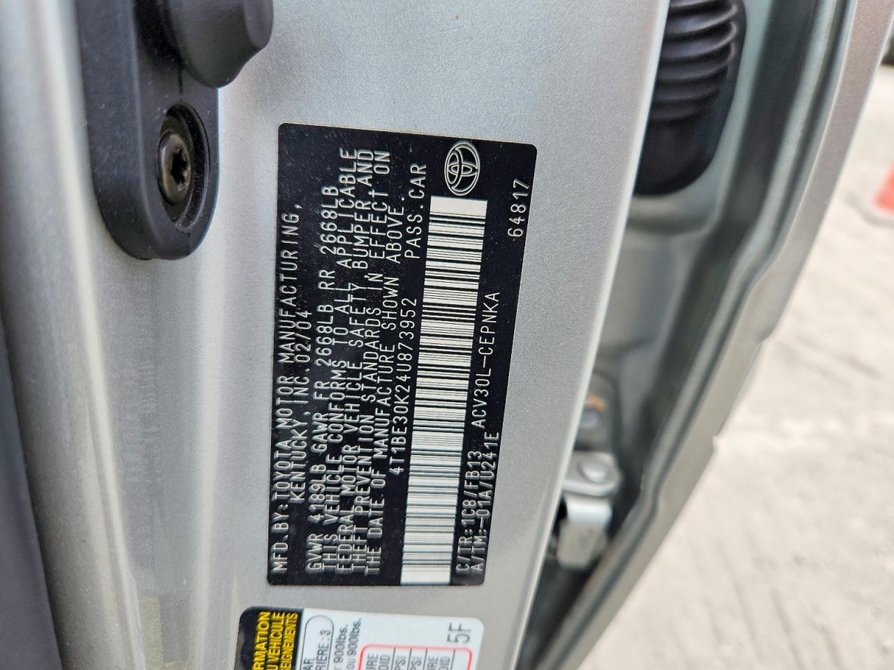 2004 Toyota Camry Le Silver vin: 4T1BE30K24U873952