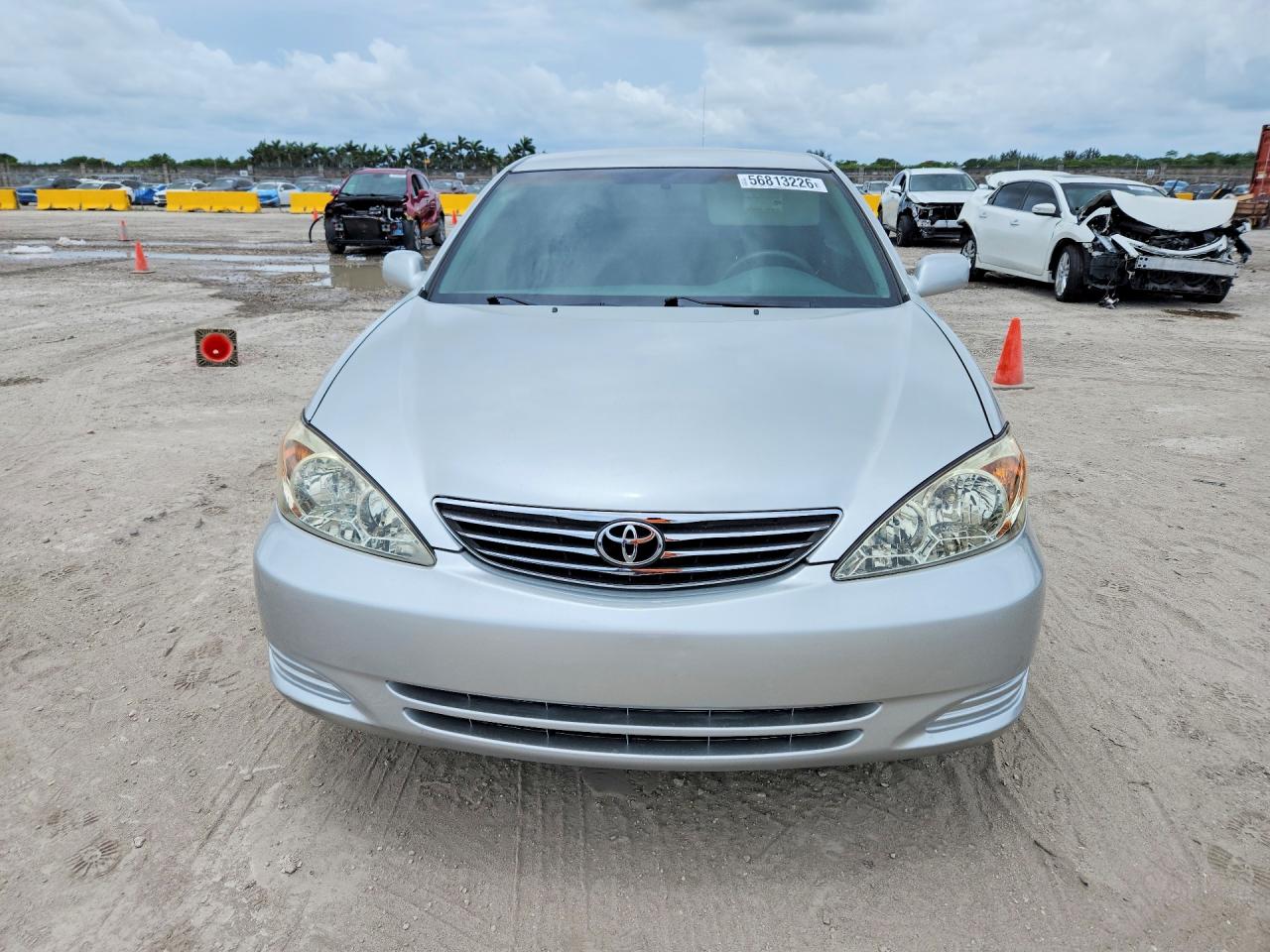 2004 Toyota Camry Le Silver vin: 4T1BE30K24U873952