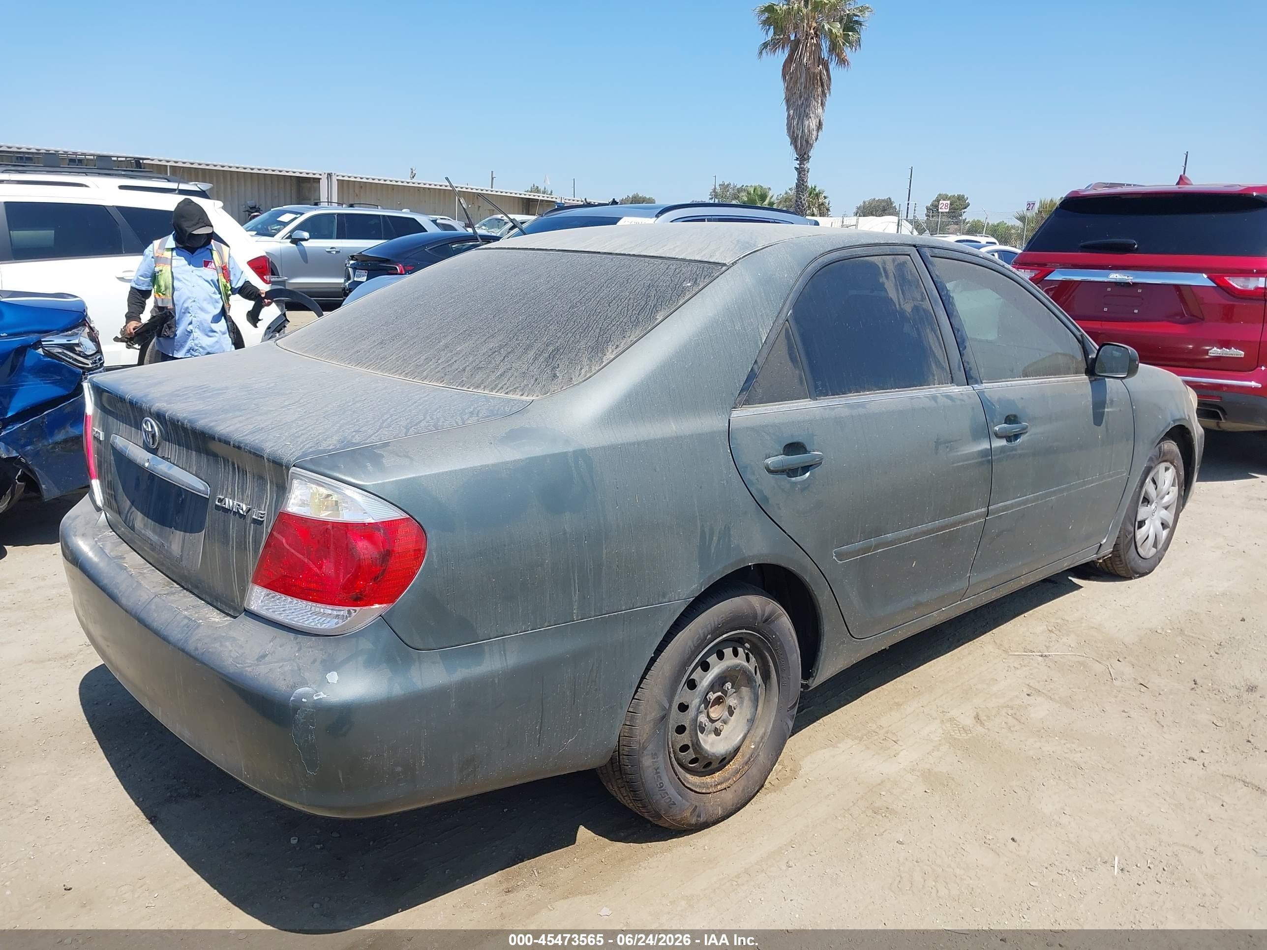 2005 Toyota Camry Le Серый vin: 4T1BE30K25U054344