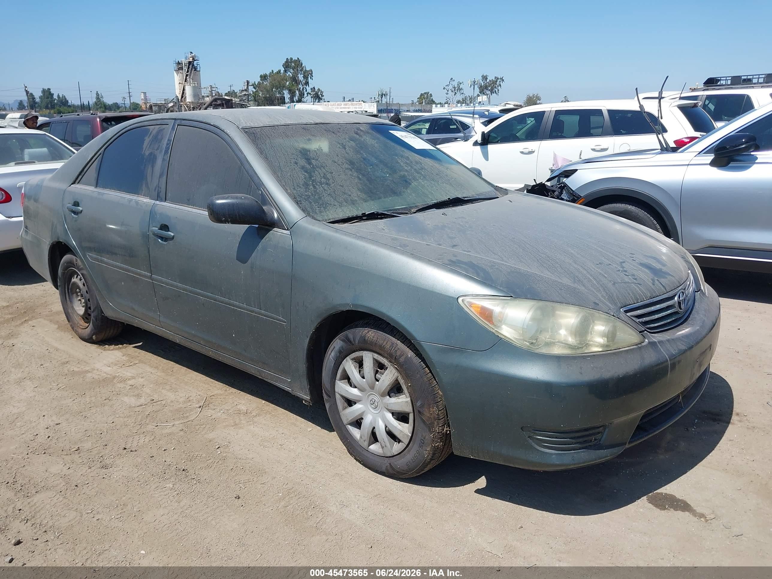 2005 Toyota Camry Le Серый vin: 4T1BE30K25U054344