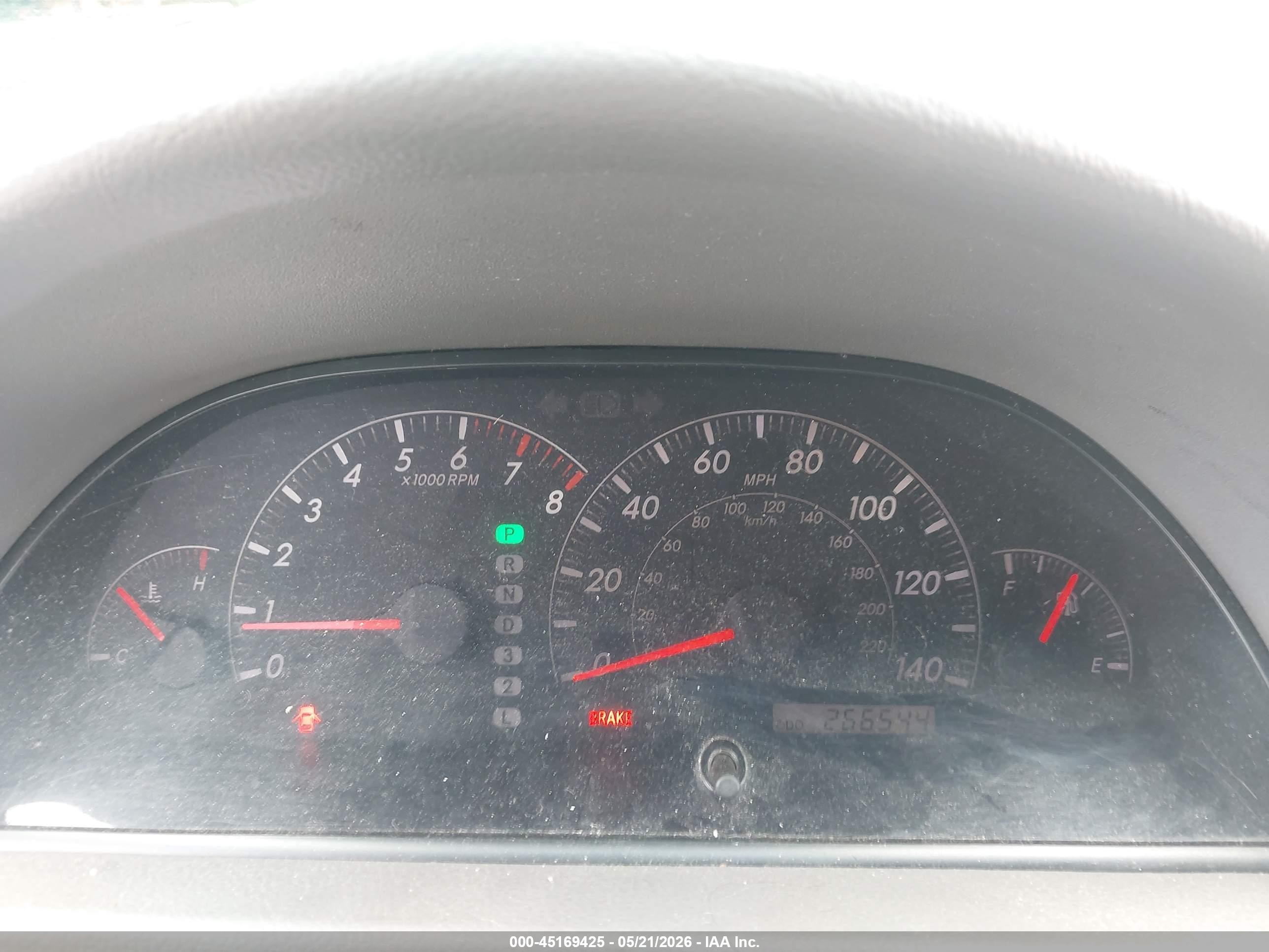 2005 Toyota Camry Le Gray vin: 4T1BE30K25U528941