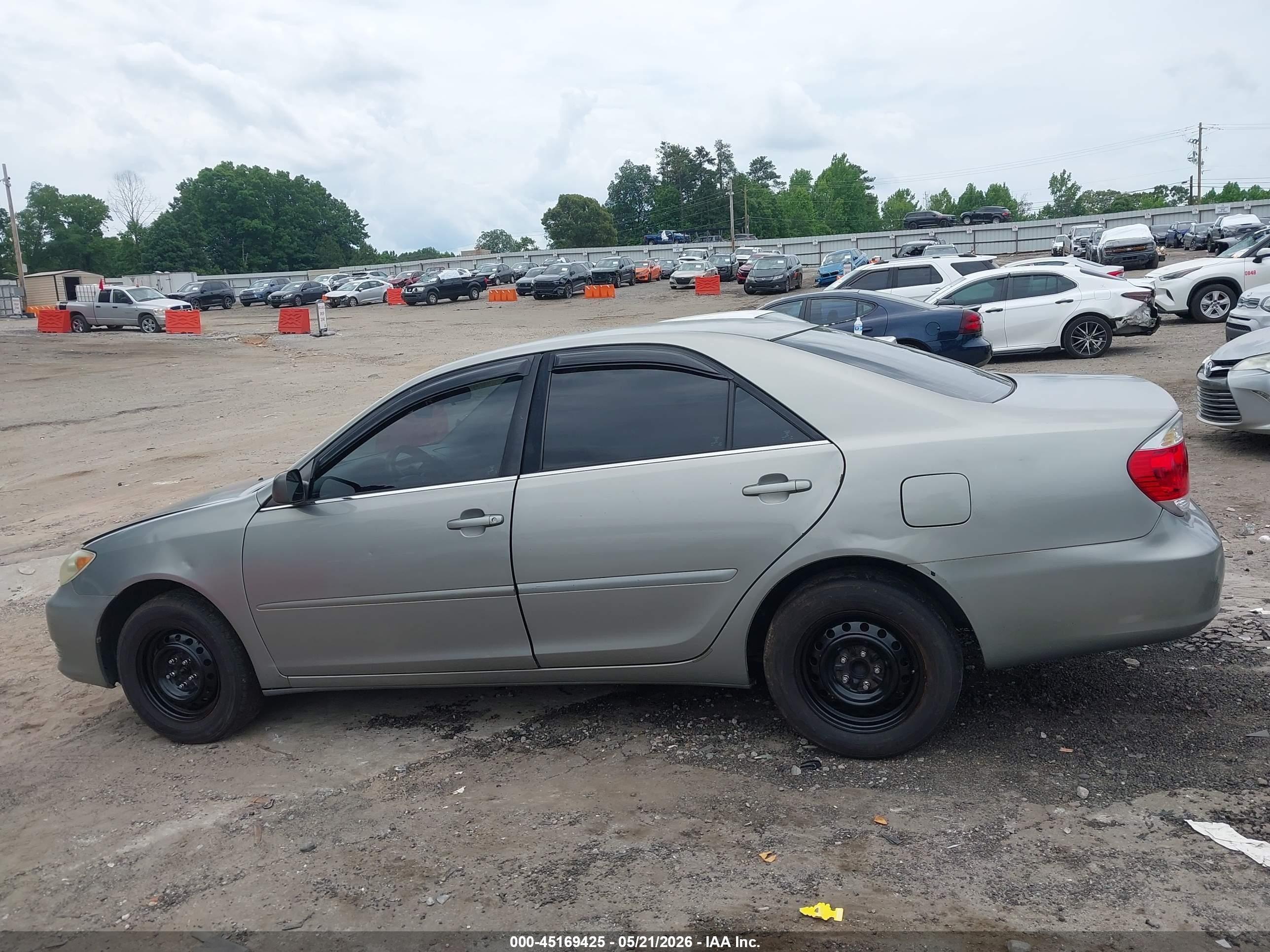 2005 Toyota Camry Le Gray vin: 4T1BE30K25U528941