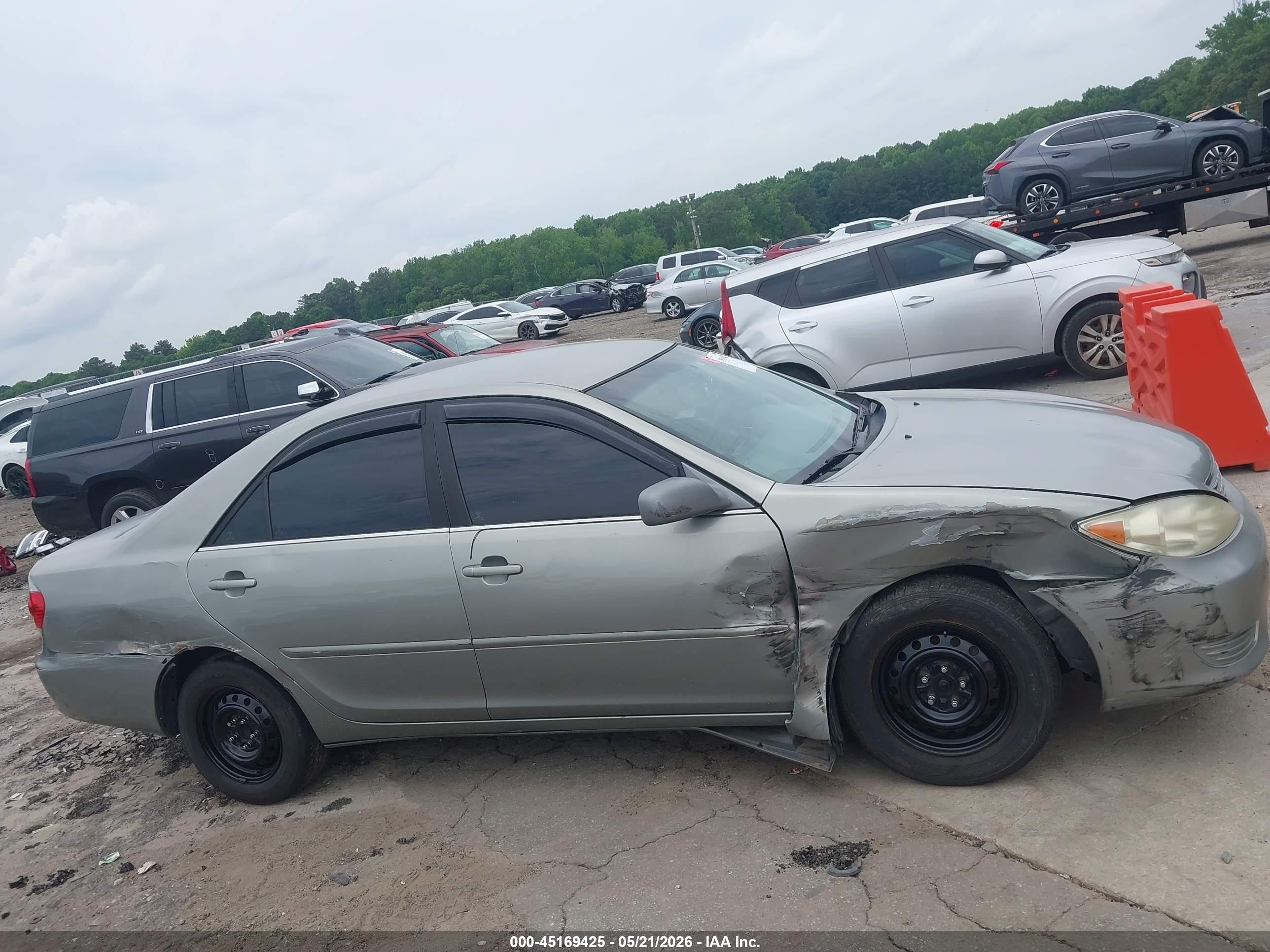 2005 Toyota Camry Le Gray vin: 4T1BE30K25U528941