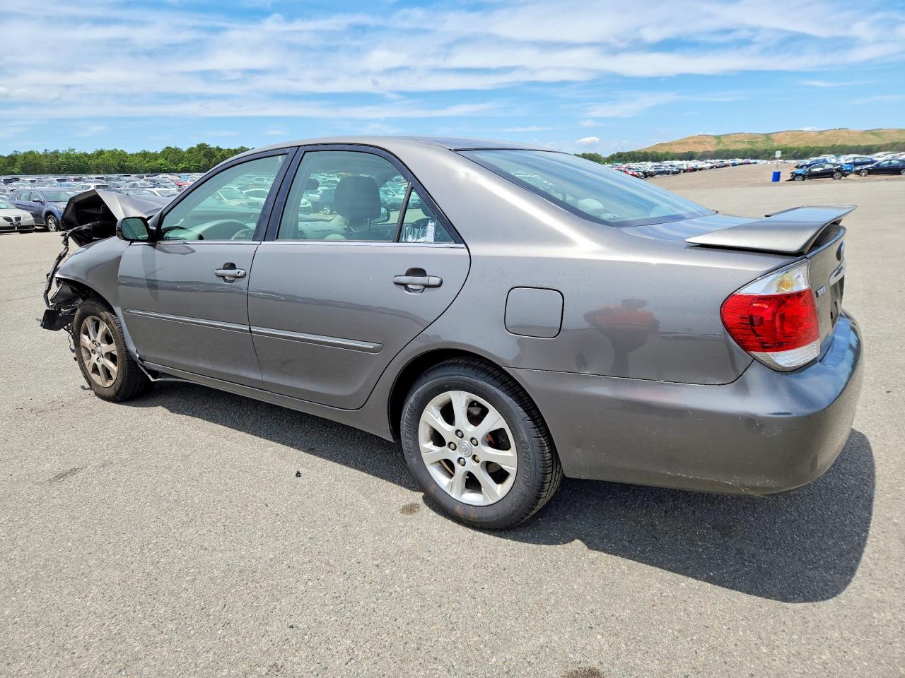 2005 Toyota Camry Xle Gray vin: 4T1BE30K25U554665