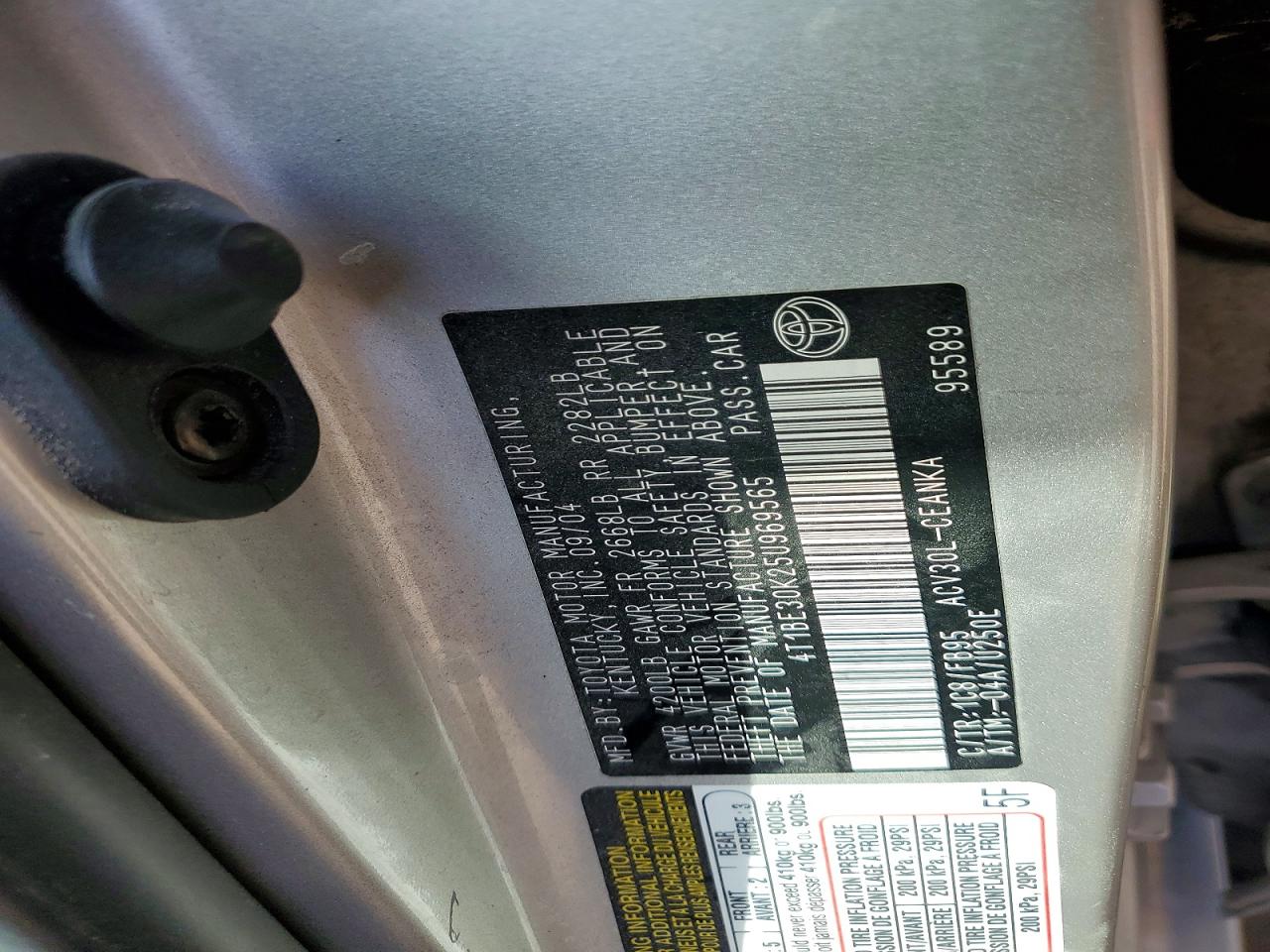 2005 Toyota Camry Le Серебряный vin: 4T1BE30K25U969565