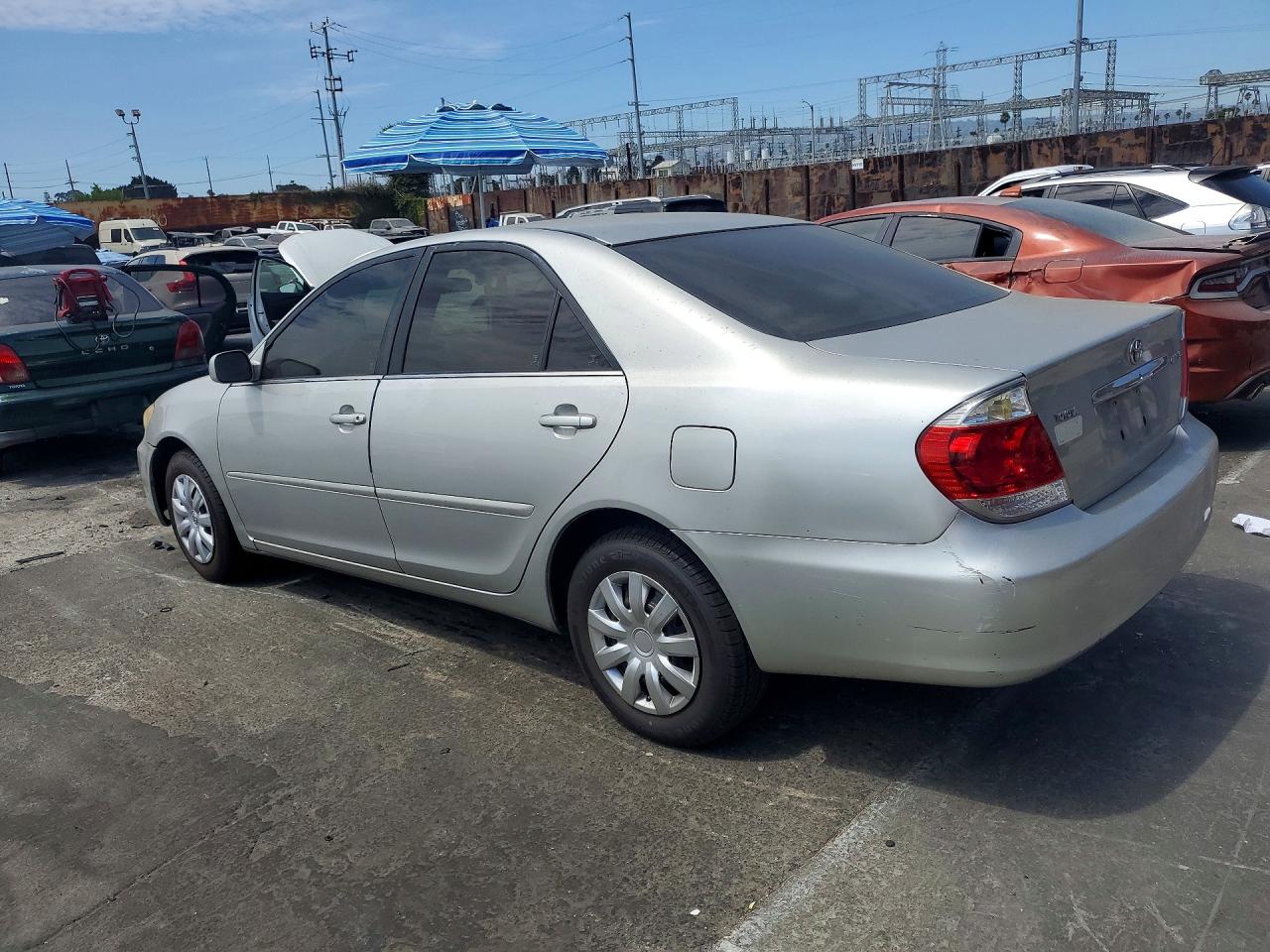 2006 Toyota Camry Le Серебряный vin: 4T1BE30K26U669252