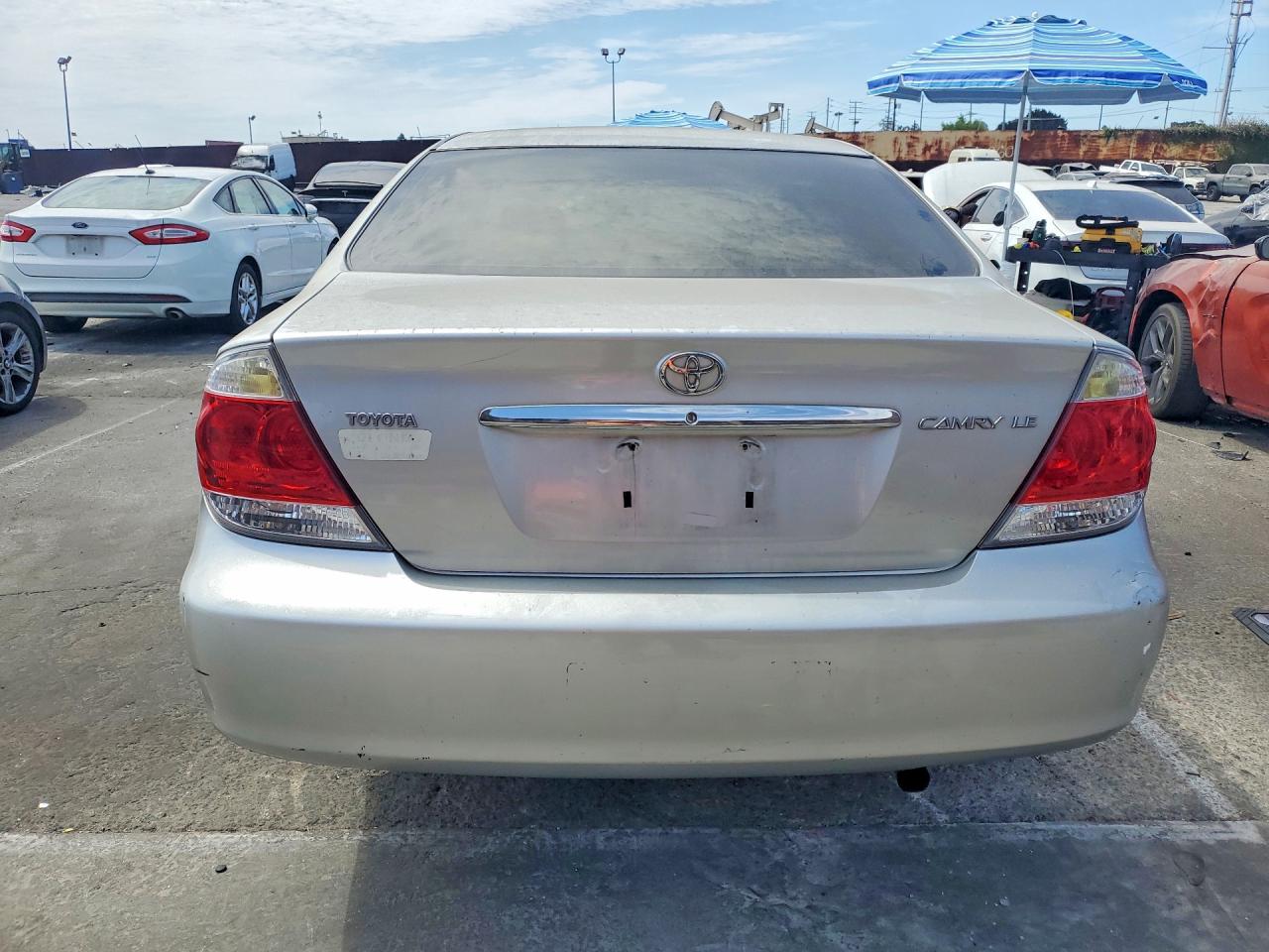 2006 Toyota Camry Le Серебряный vin: 4T1BE30K26U669252