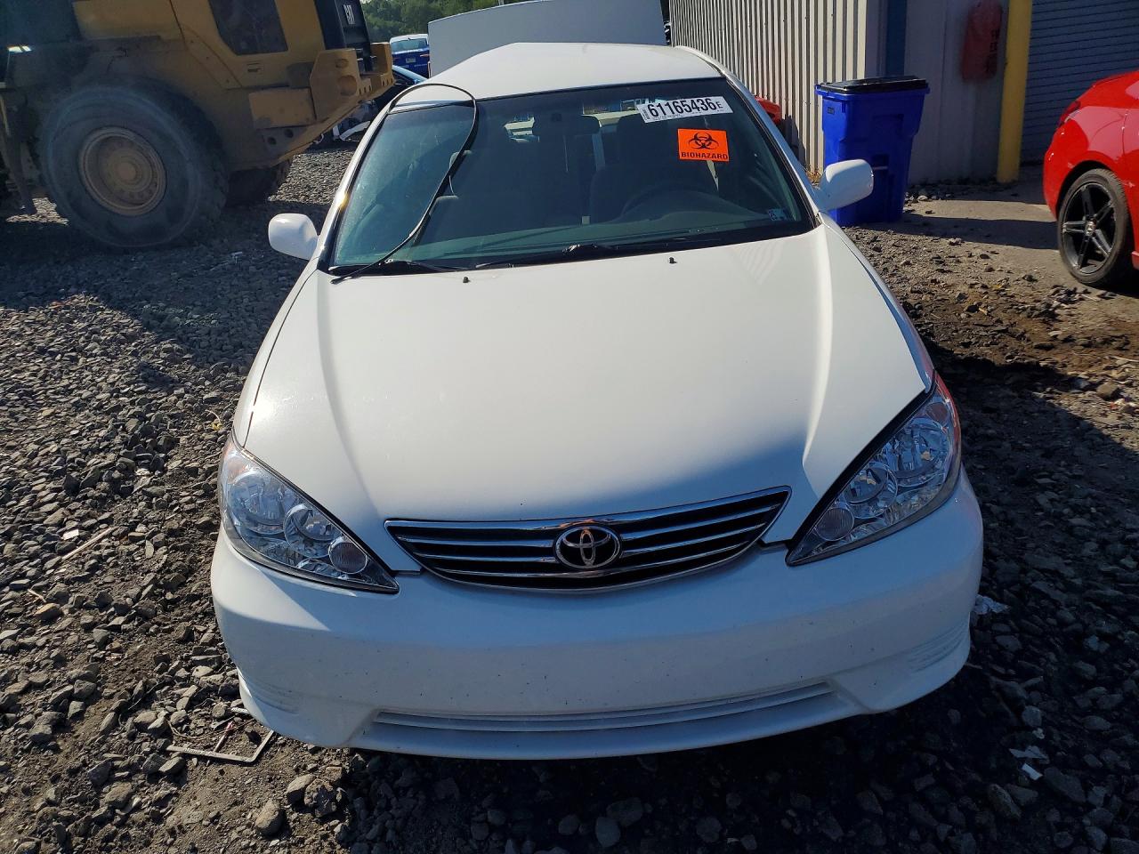2006 Toyota Camry Le White vin: 4T1BE30K26U743575
