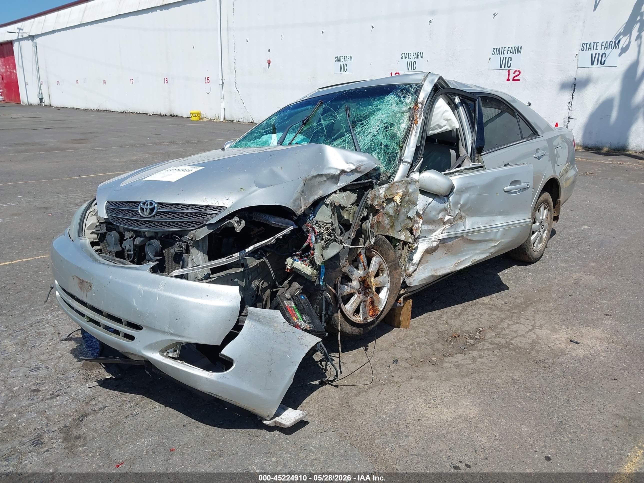 2003 Toyota Camry Xle Silver vin: 4T1BE30K33U245252